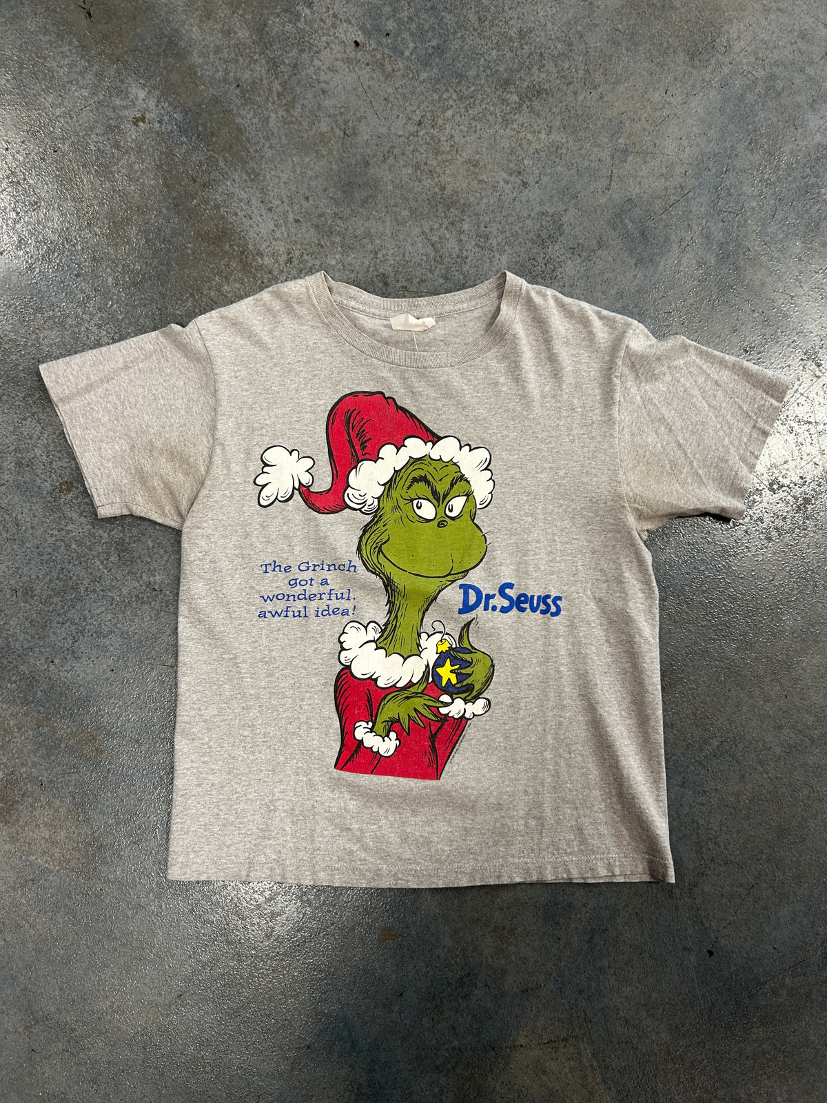 Vintage Dr Seuss "The Grinch Got A Wonderful Awful Idea!" Gray Tee
