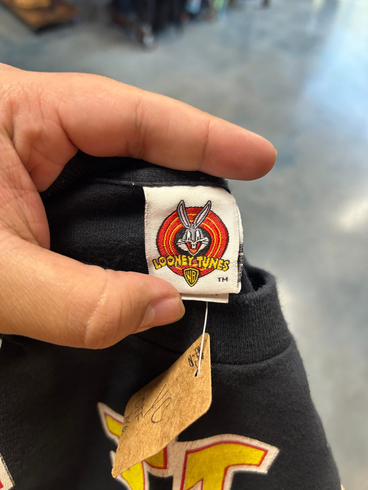 Vintage Looney Tunes Daffy Duck "I CANT TAKE IT ANYMORE" Black Tee