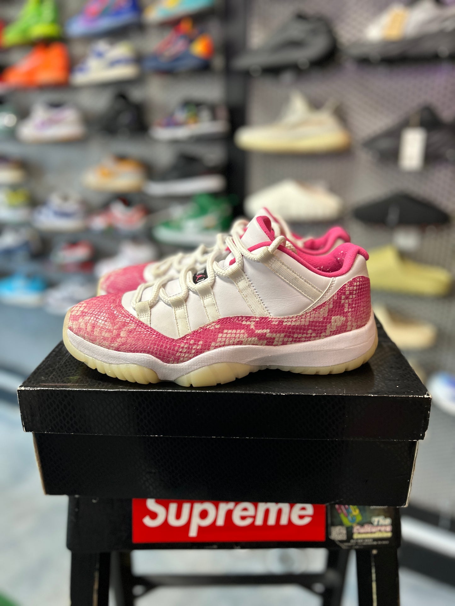 Jordan 11 Retro Low Pink Snakeskin (2019) (Women's)