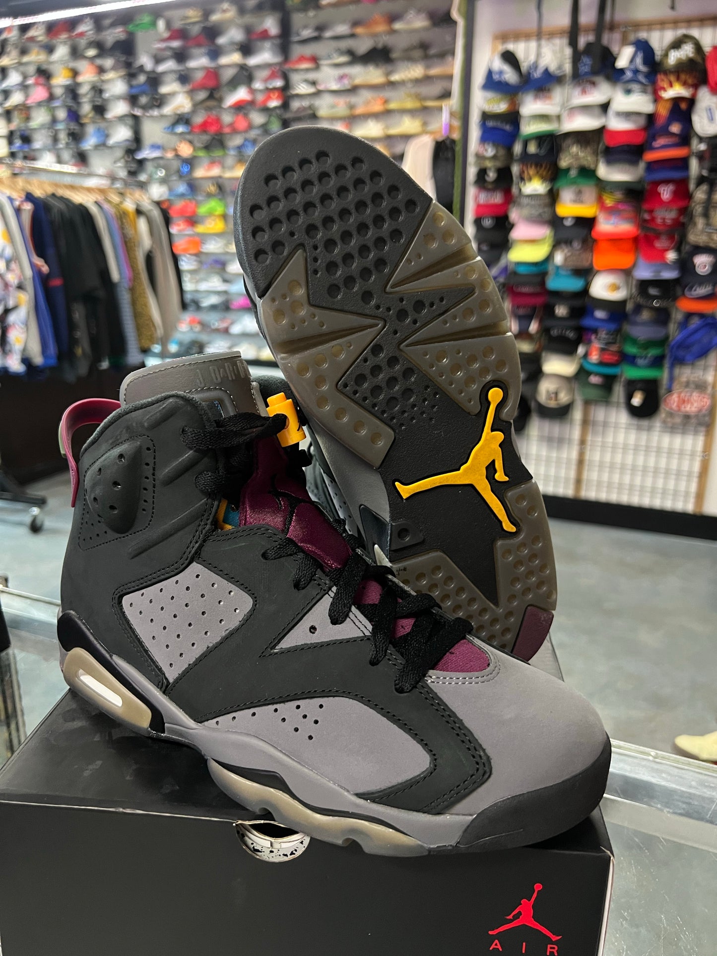 Jordan 6 Retro Bordeaux