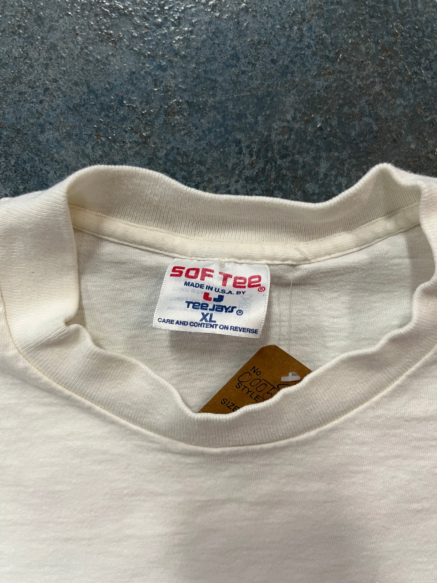 Vintage 90s Solid White ‘You Can Make A Difference’ T-Shirt Crayon Drawn Fish On Peck OTF (YC)