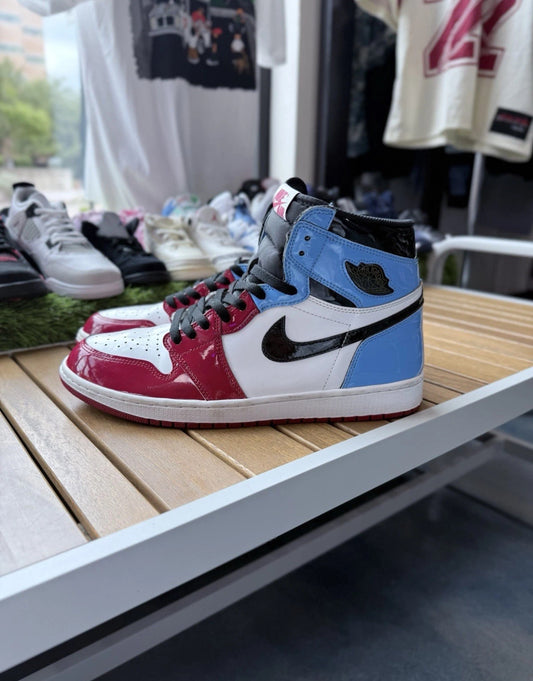 Jordan 1 Retro High Fearless UNC Chicago (LC) No Box Pre Owned