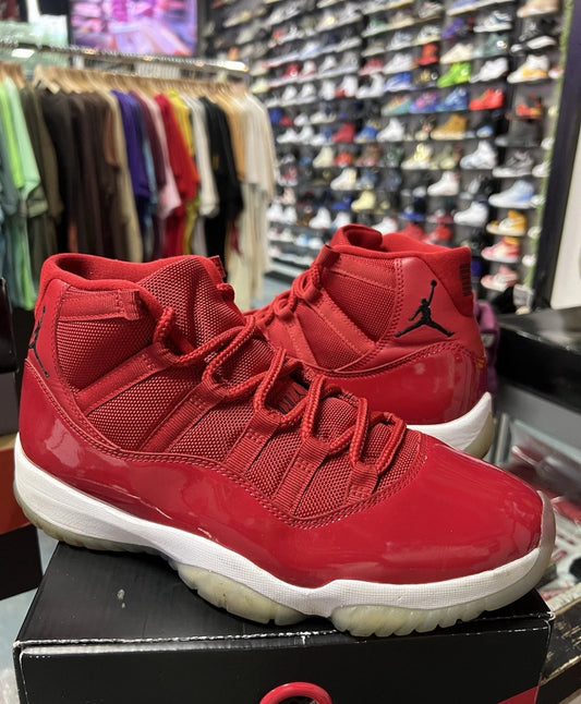 Jordan 11 Retro Win Like 96 (Pre Owned) (LL)