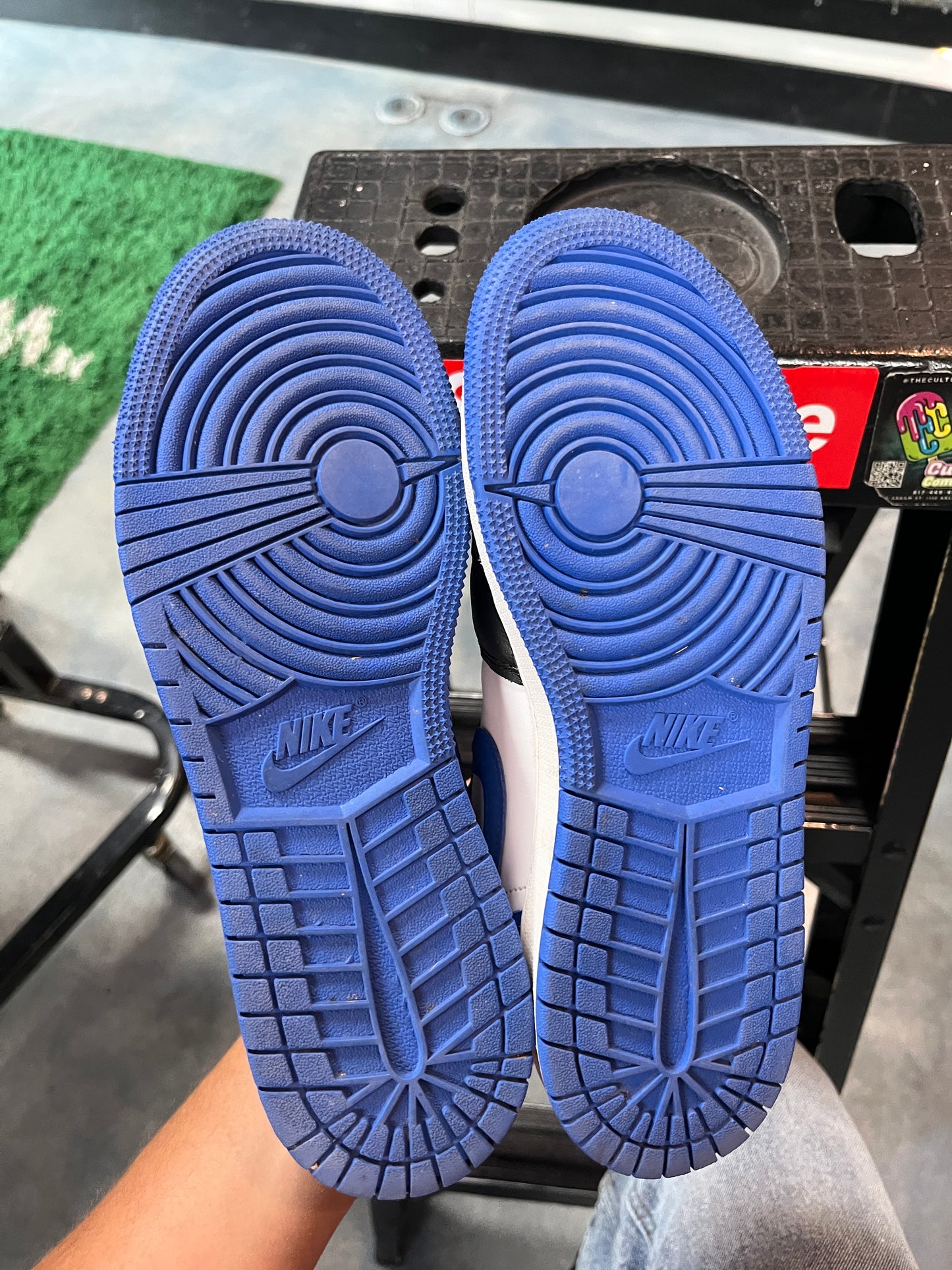 Jordan 1 Low SE Alternate Royal Toe (GS) (YC)