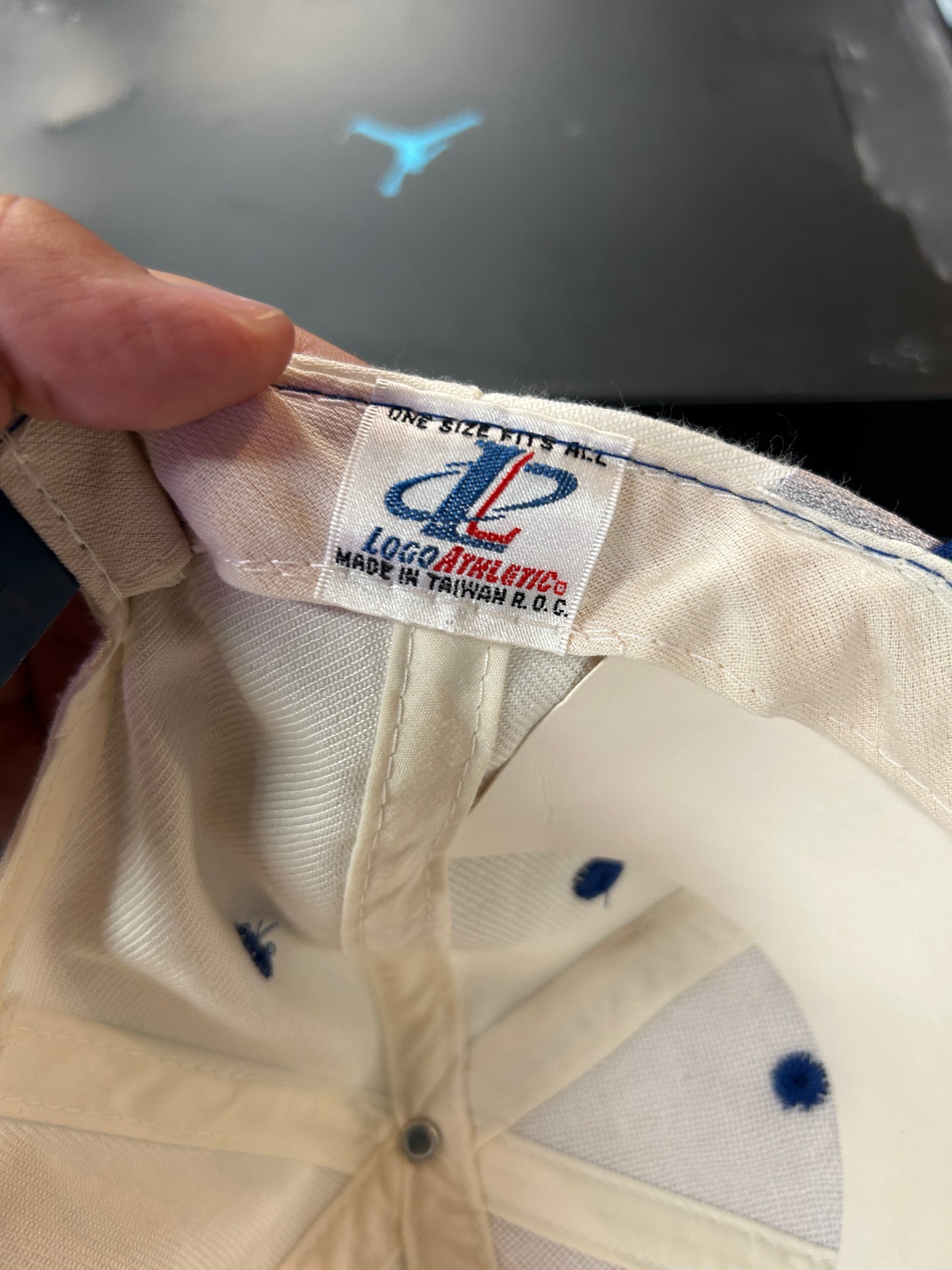 VTG 90'S DALLAS COWBOYS DOUBLE SHARK TOOTH OTF