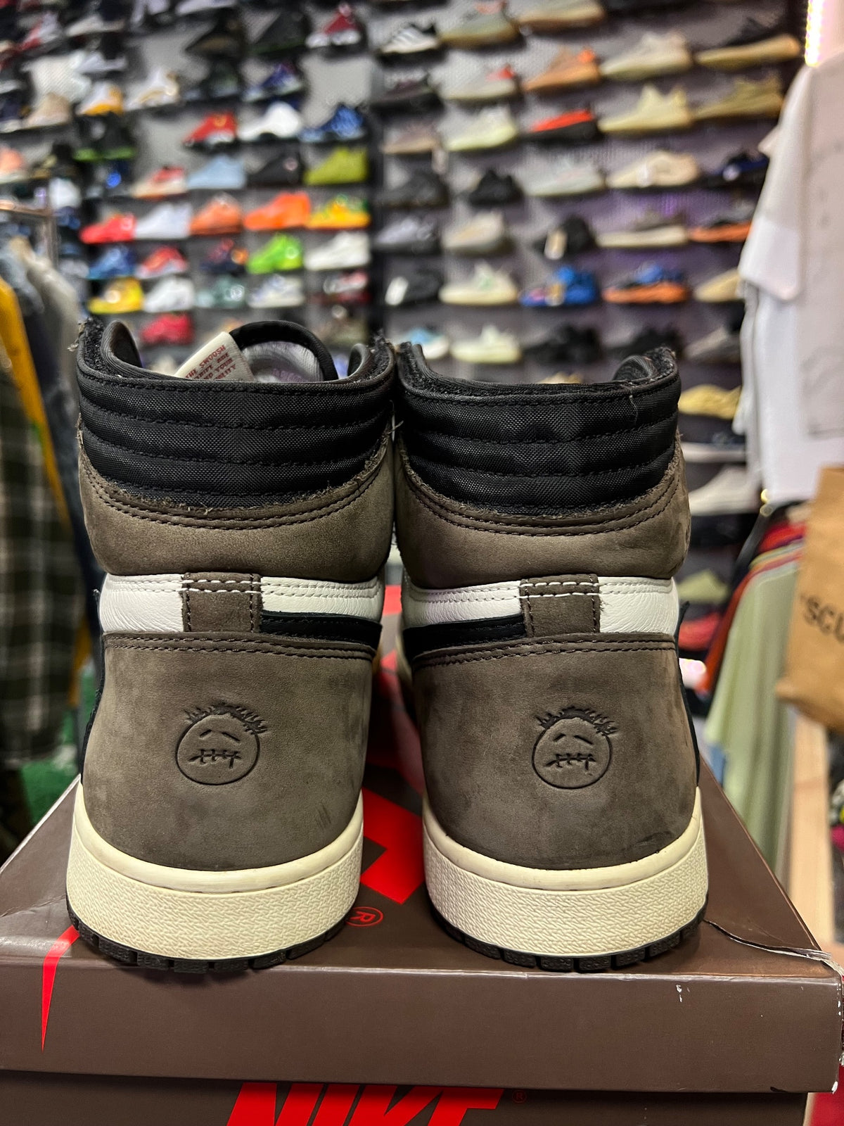 Jordan 1 Retro High OG SP Travis Scott Mocha