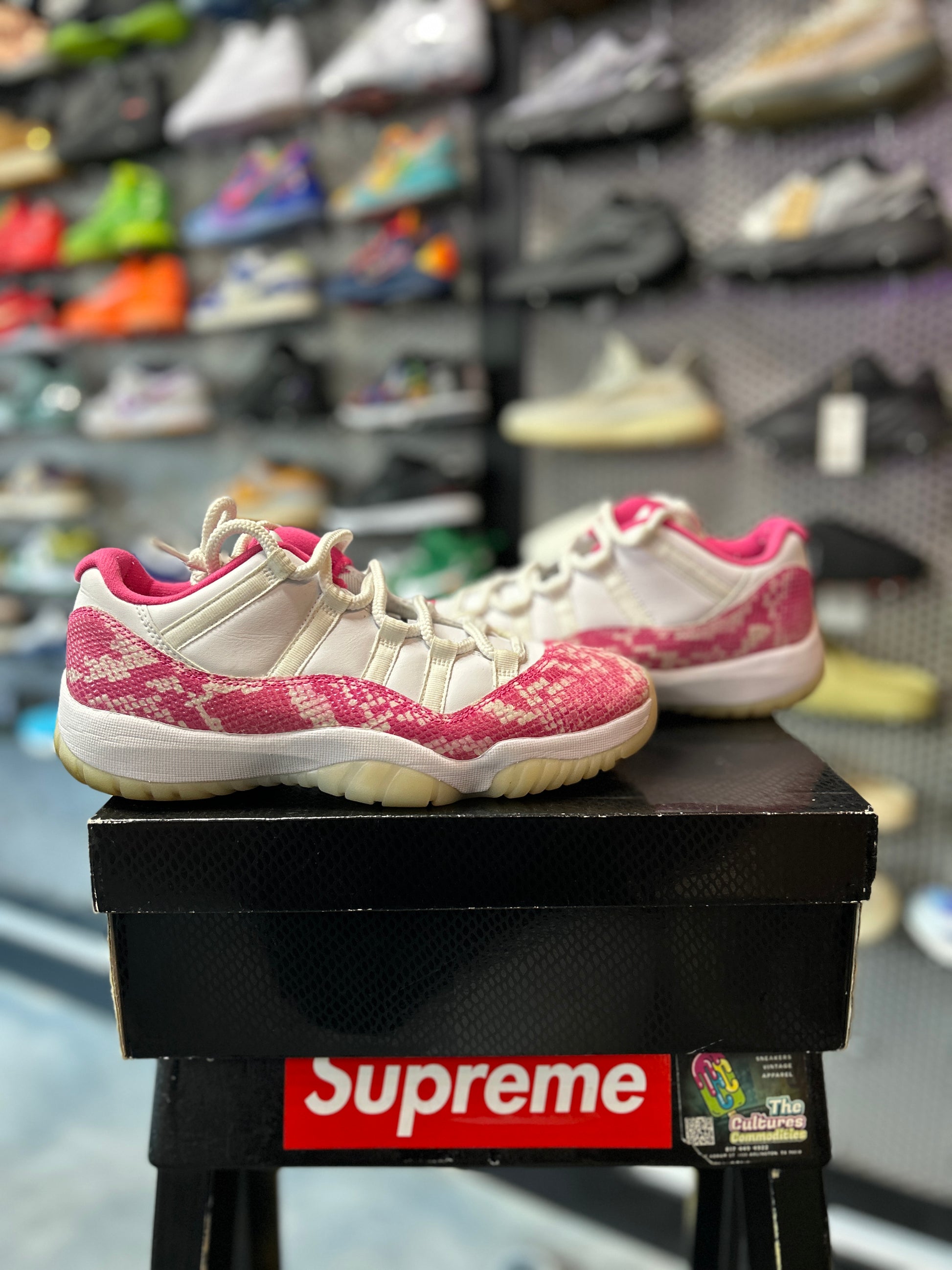 Jordan 11 Retro Low Pink Snakeskin (2019) (Women's)