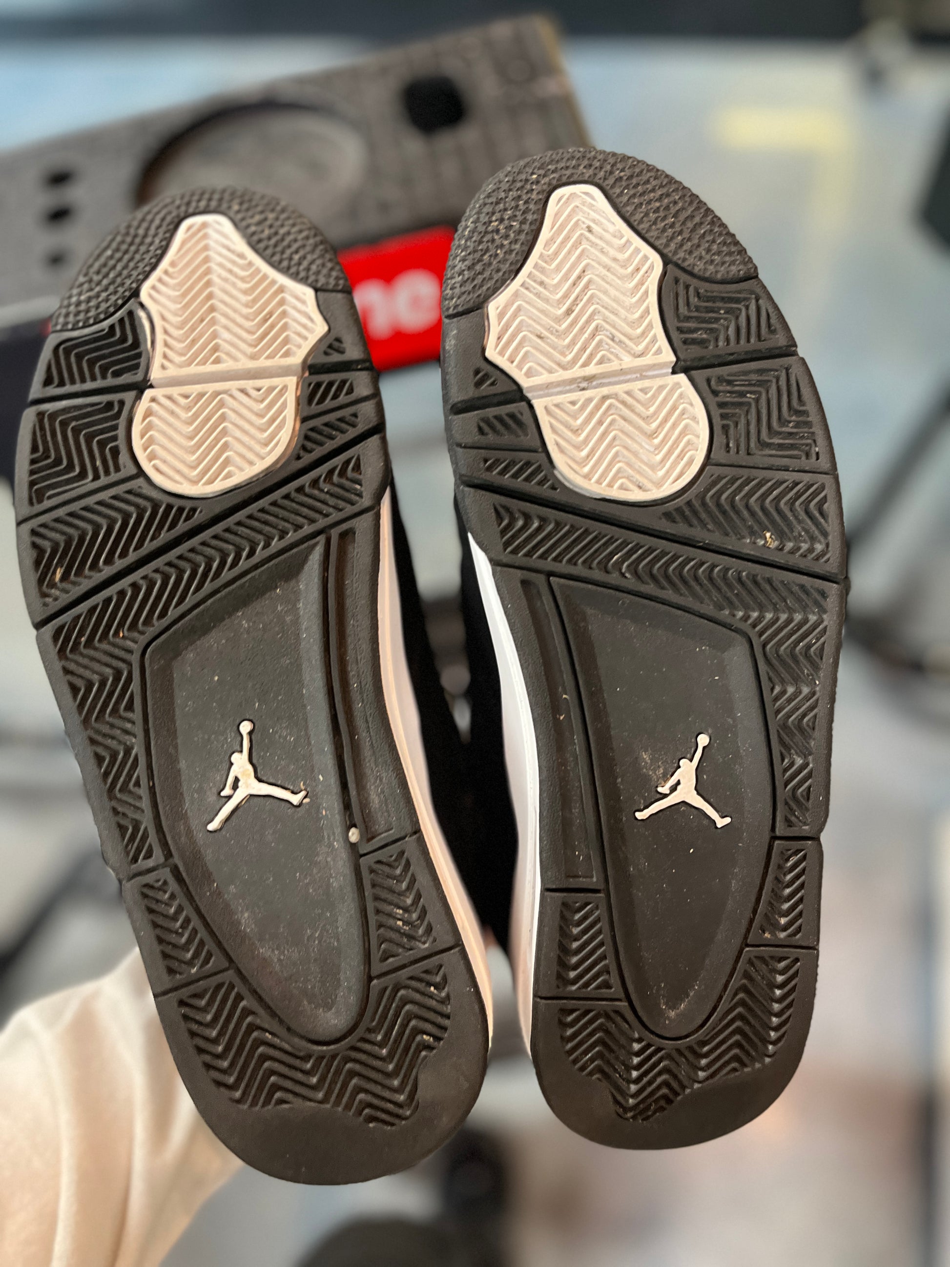 Jordan 4 Retro White Thunder (AC)