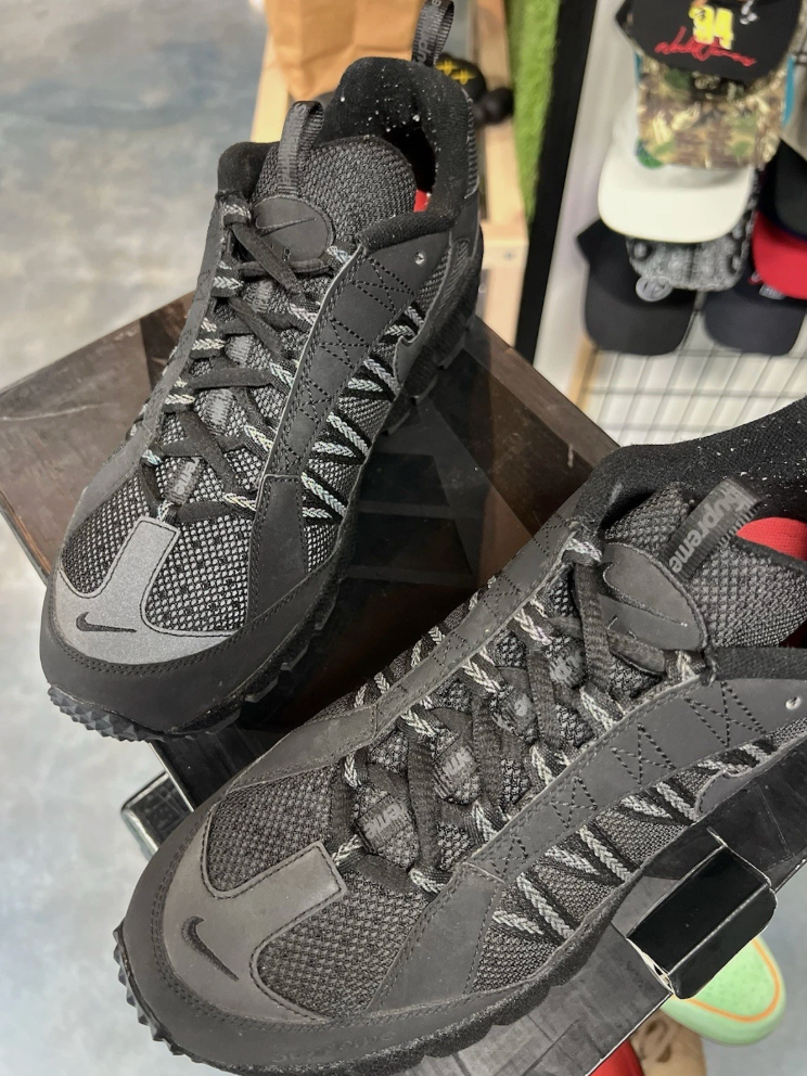 Nike Air Humara 17 Supreme Black (ZC)