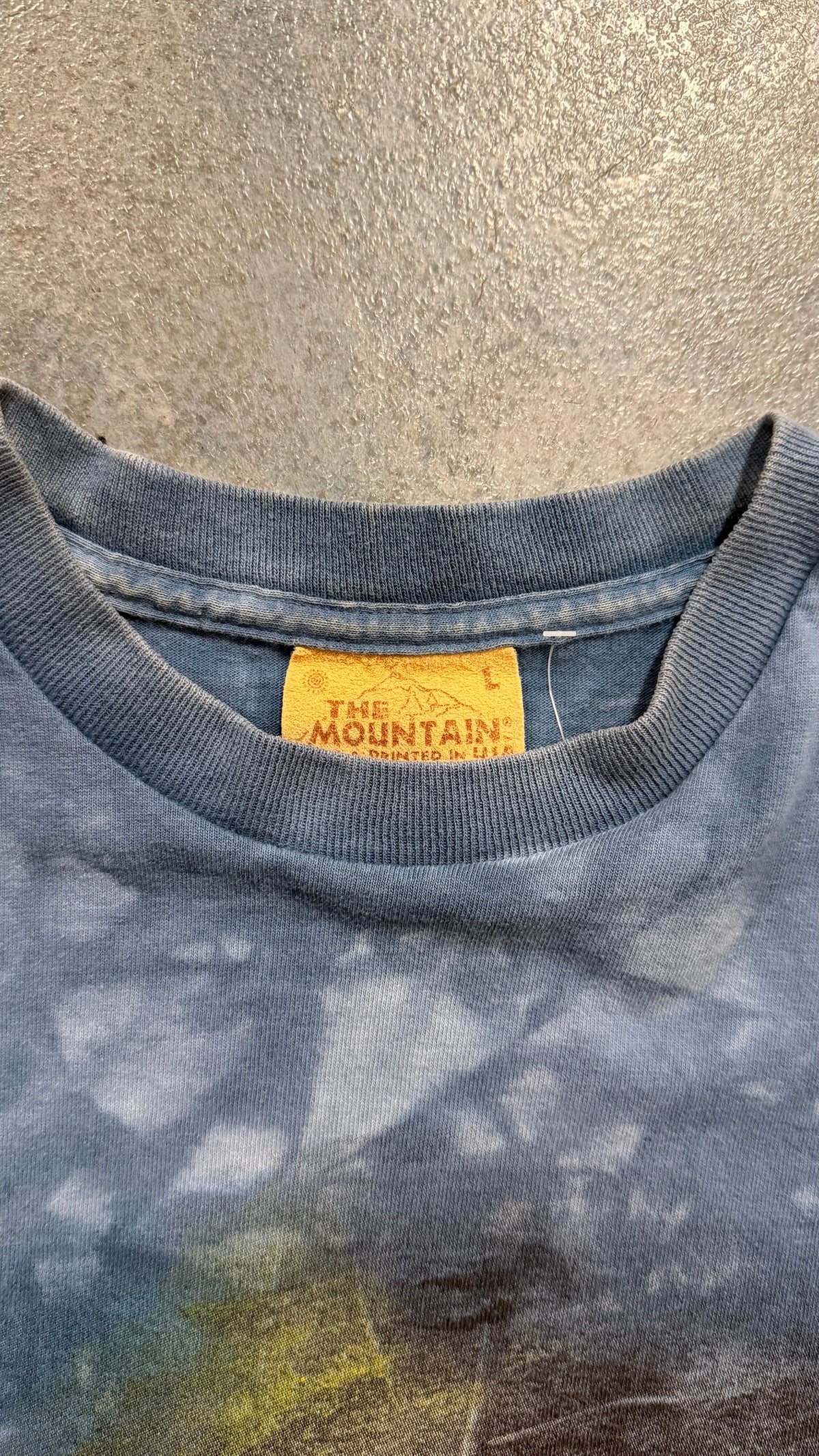 Vintage The Mountain Wolf Waterfall Mountain Blue Tee