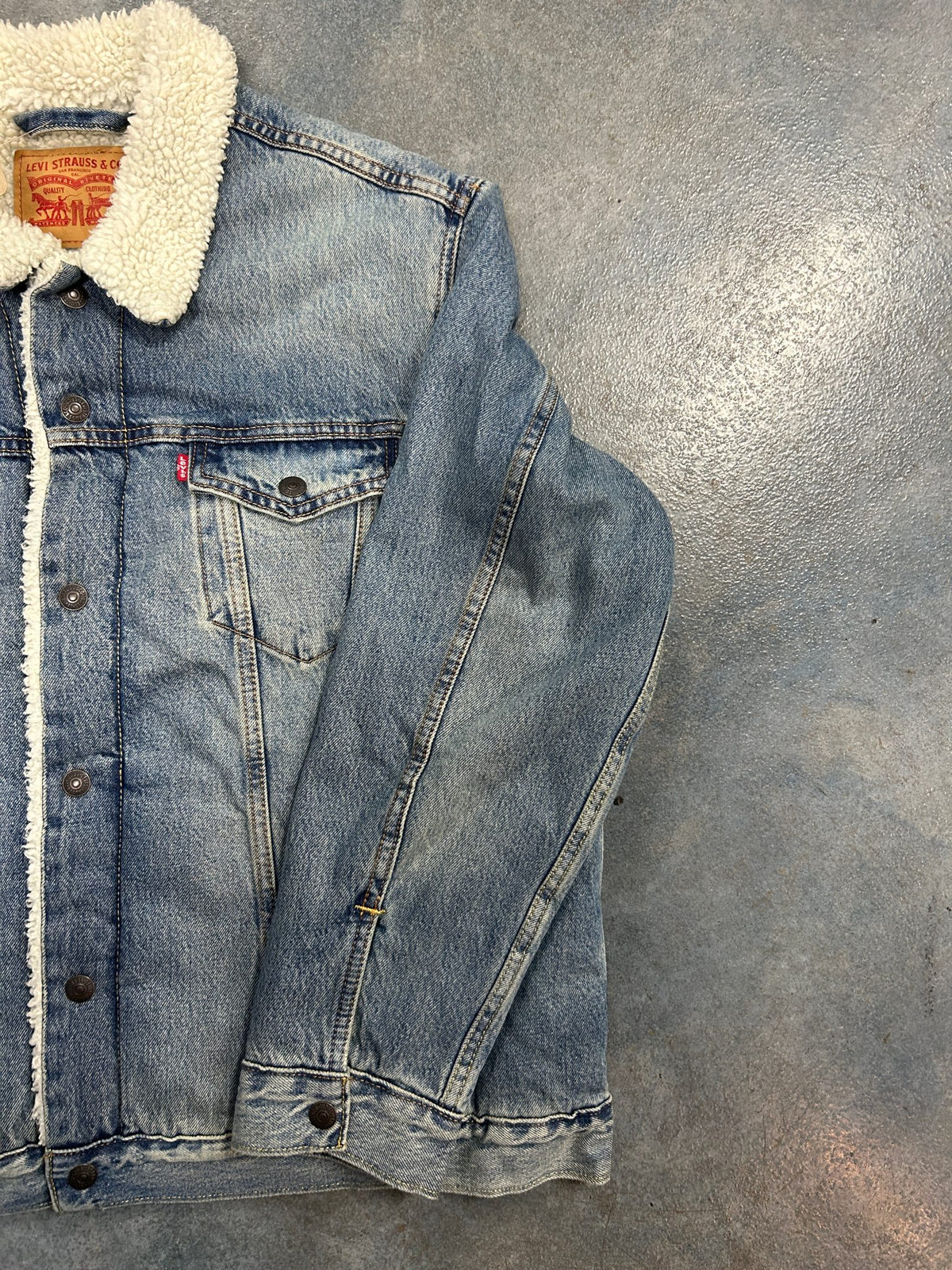 Levi's Type III Denim Sherpa Lined Trucker Jacket New