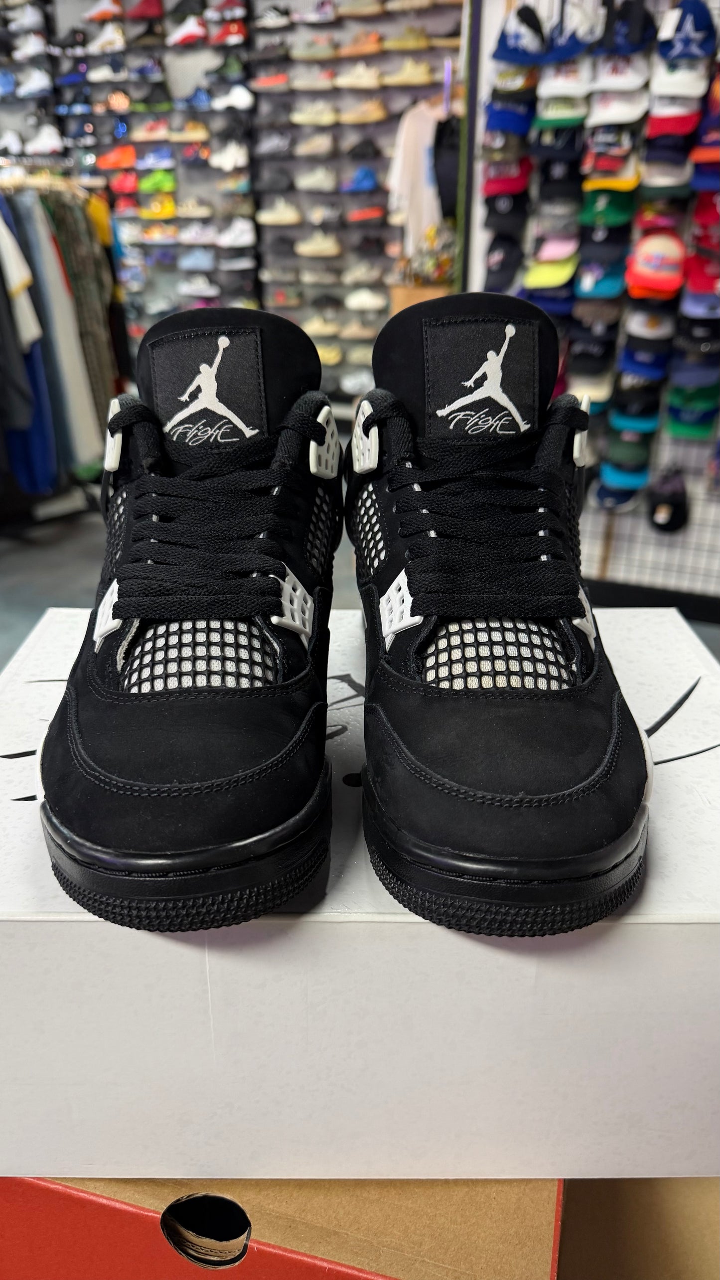 Jordan 4 Retro White Thunder