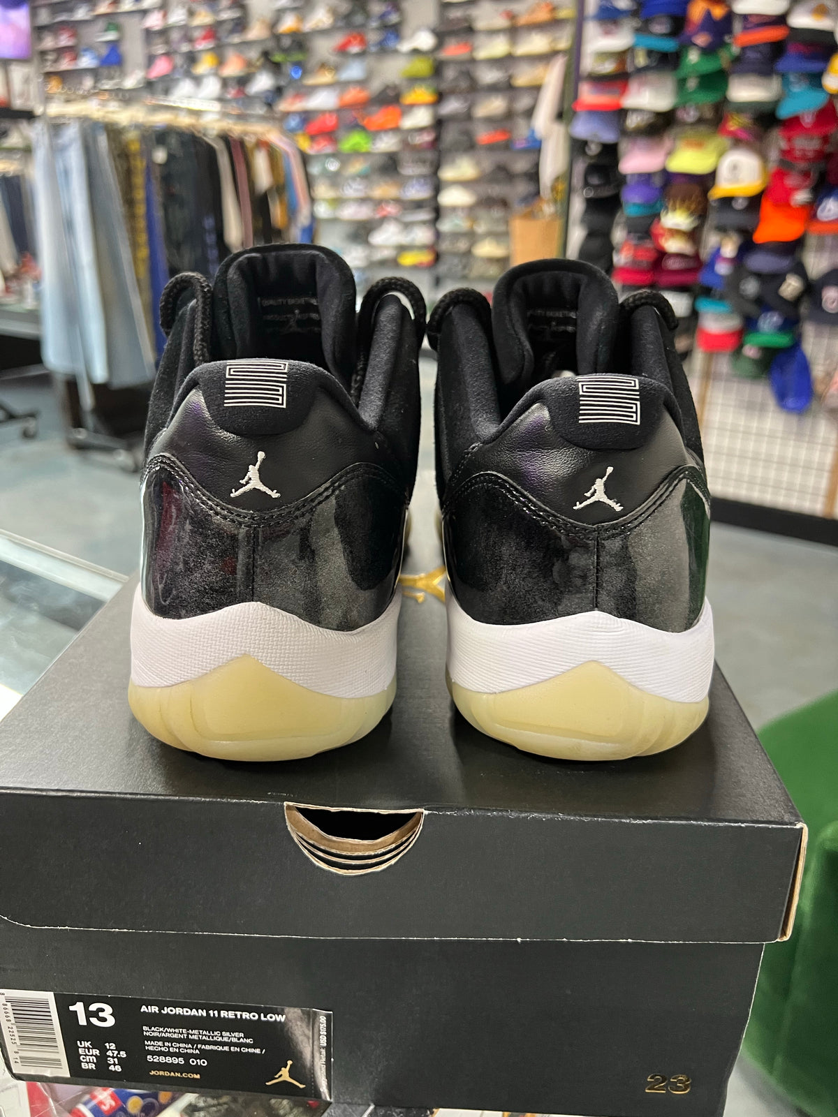 Jordan 11 Retro Low Barons