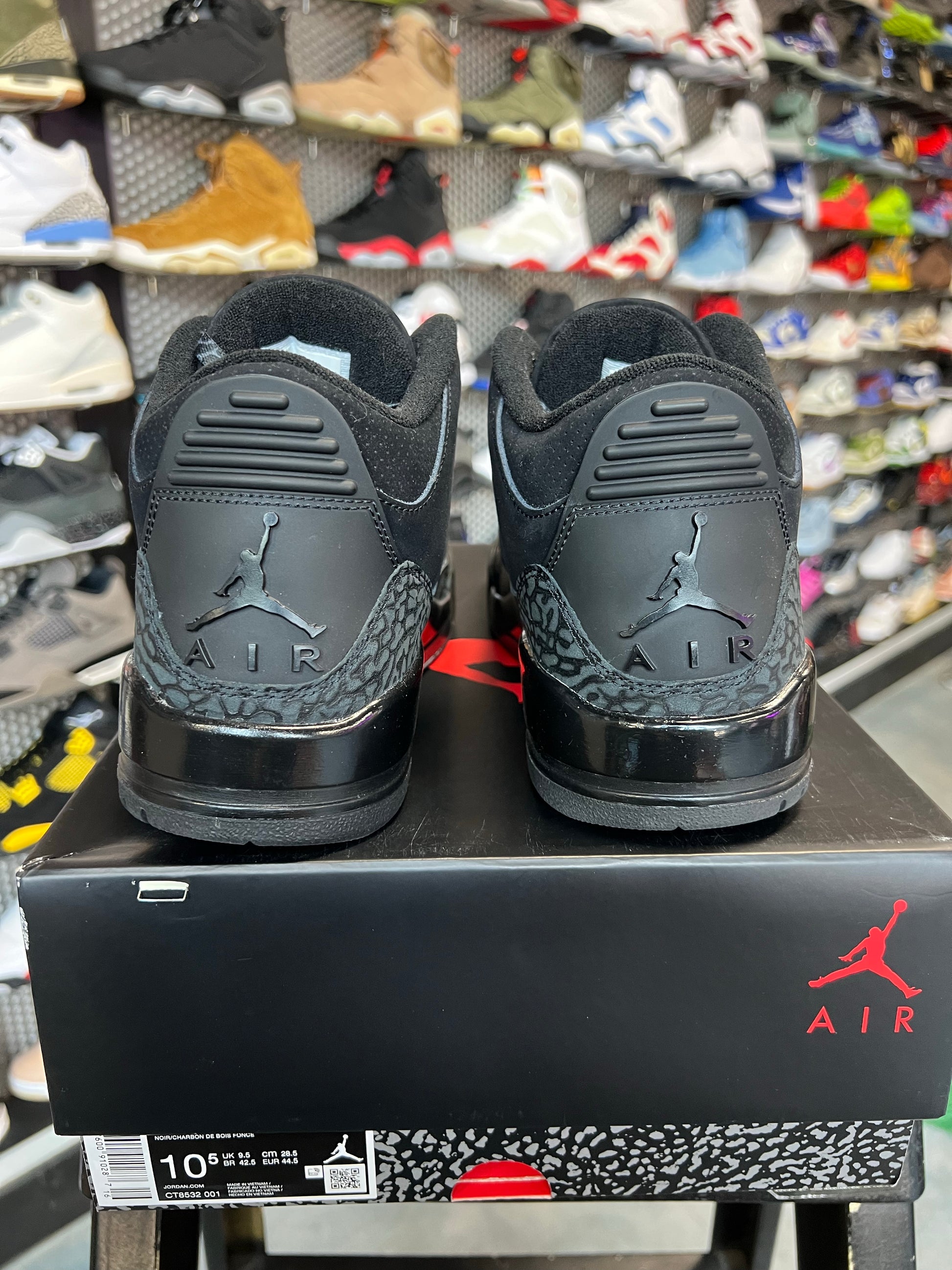 Jordan 3 Retro Black Cat (2025)