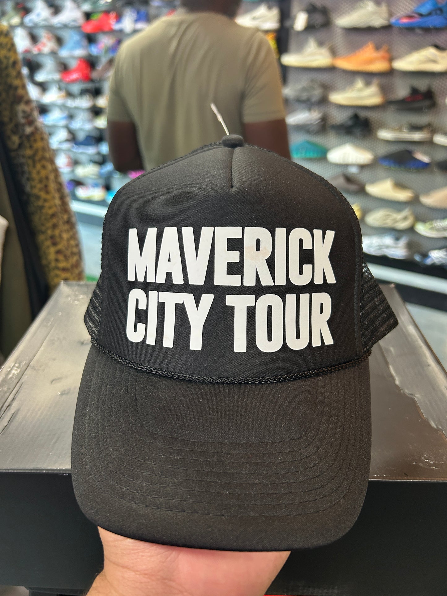 Maverick city tour trucker hat Black OTF