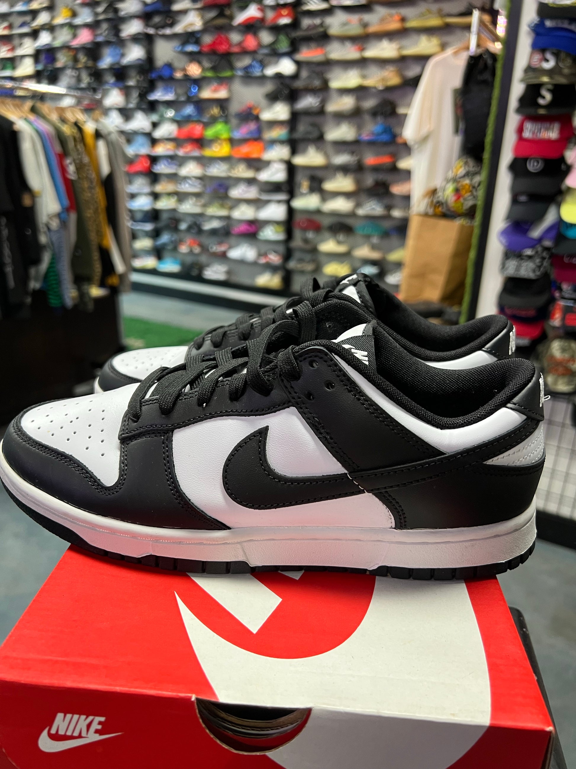 Nike Dunk Low Retro White Black Panda