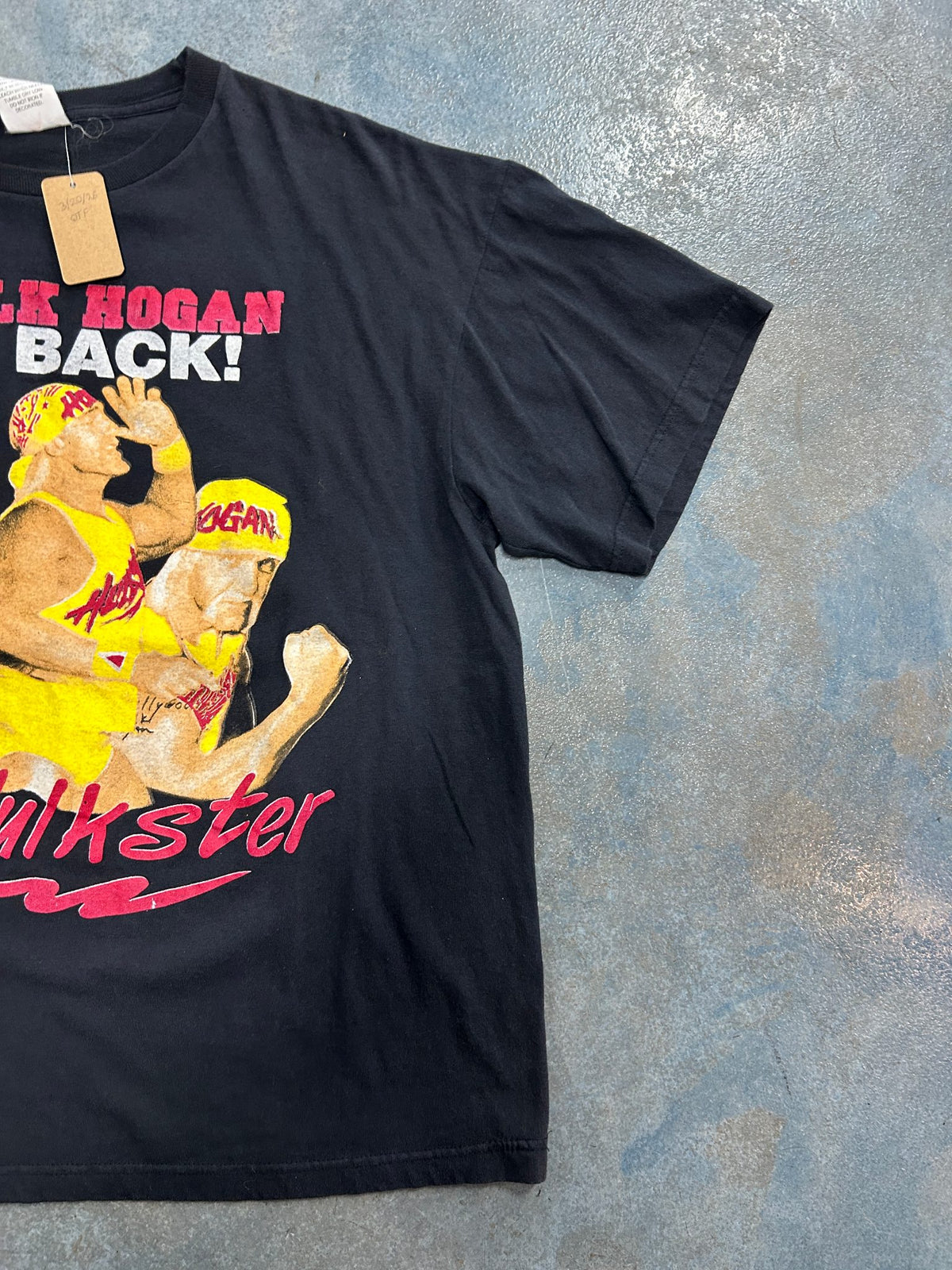 Vintage HULK HOGAN IS BACK! Black Tee