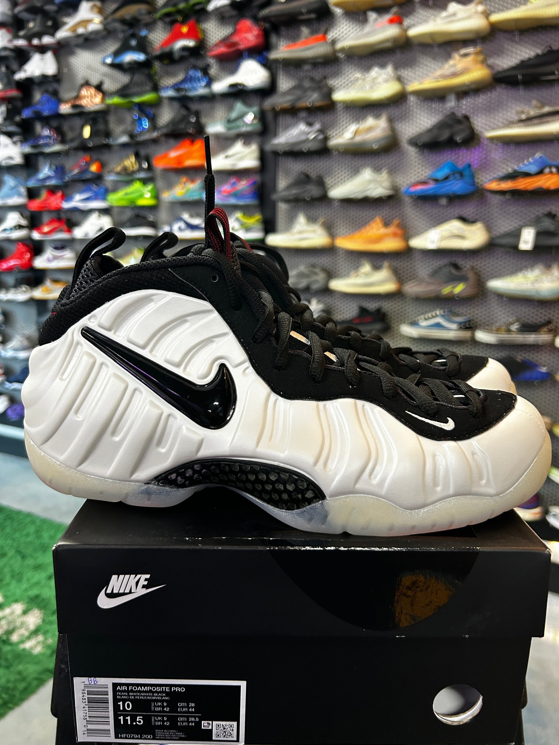 Nike Air Foamposite Pro Pearl (2025) (RCC)