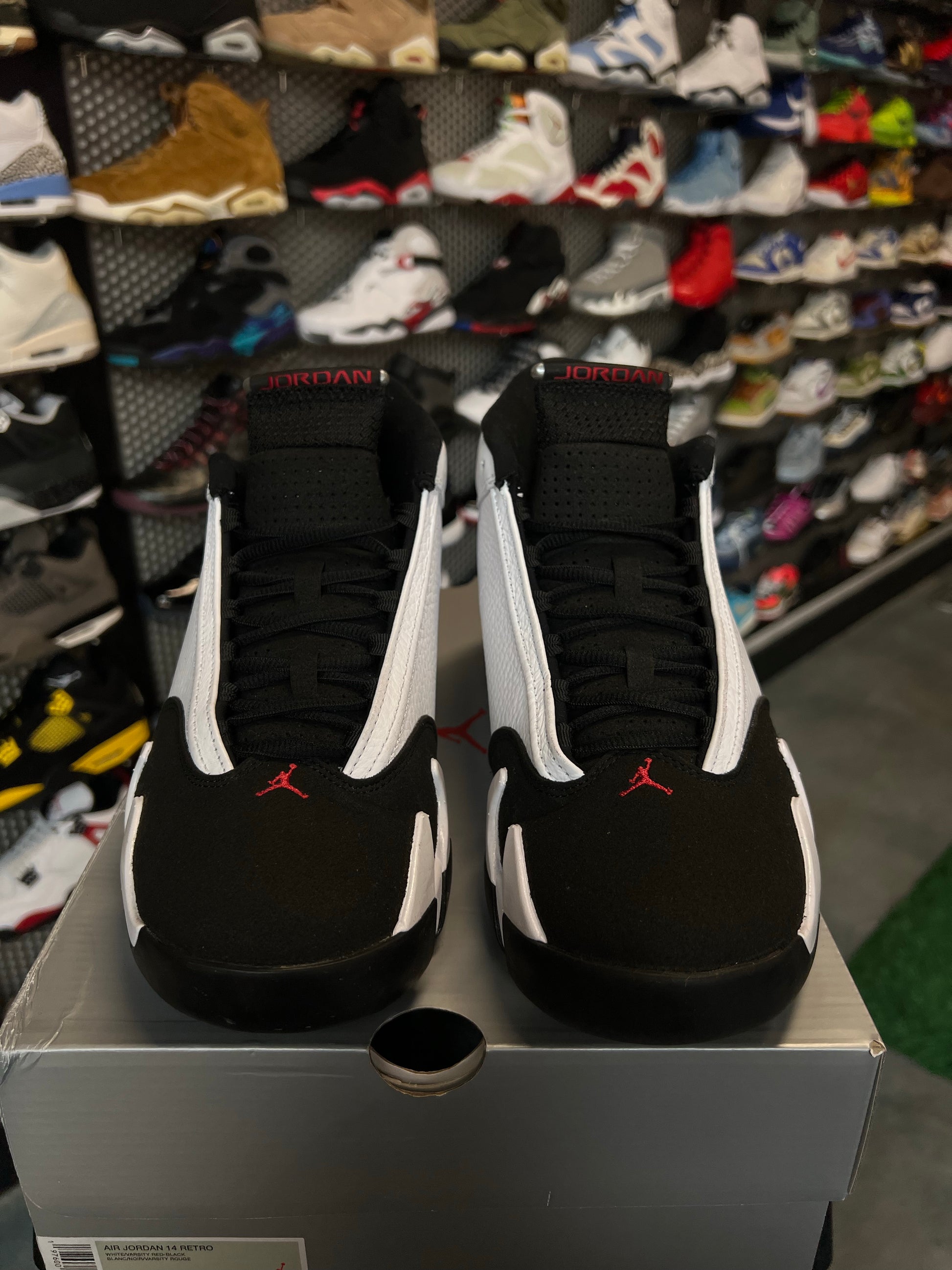 Jordan 14 Retro Black Toe (2024)