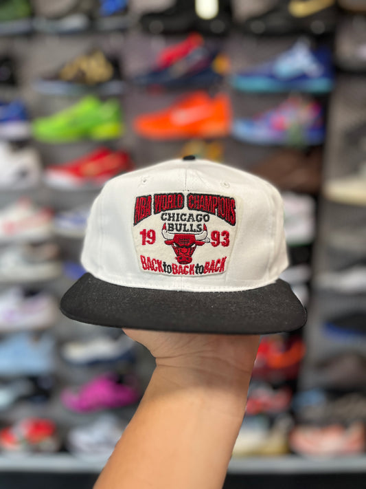 VTG 90'S NBA CHICAGO BULLS SNAPBACK OTF
