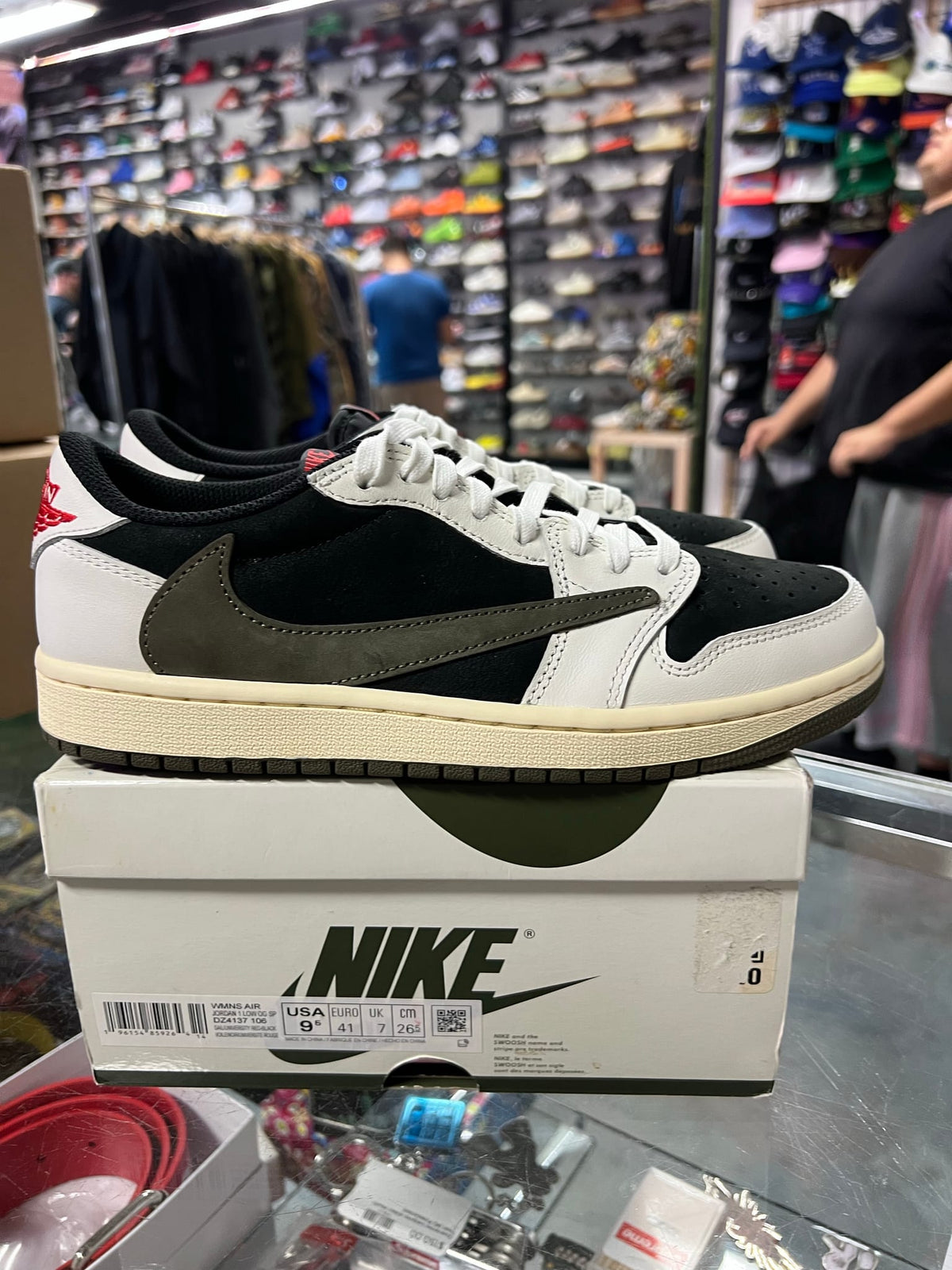 Jordan 1 Retro Low OG SP Travis Scott Olive (Women's)