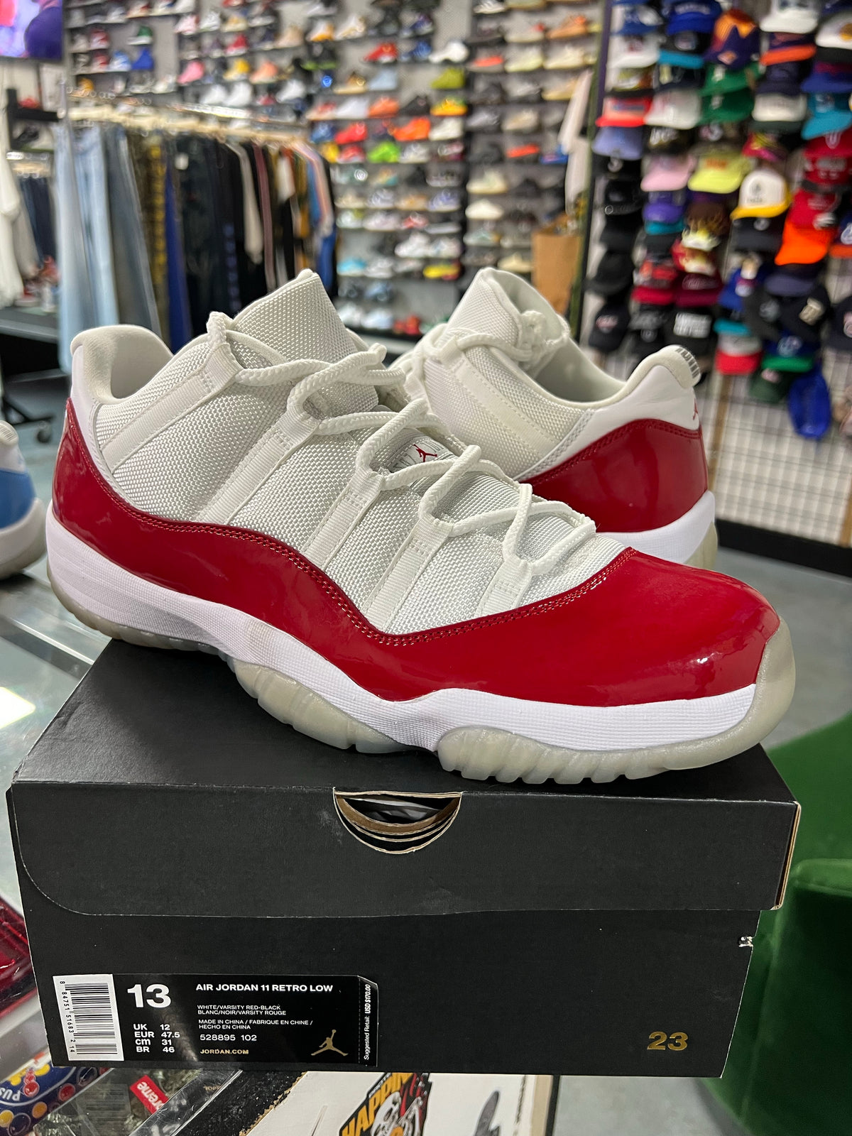 Jordan 11 Retro Low Cherry (2016)