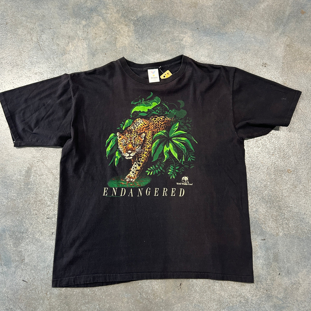 VINTAGE Jostens LEOPARD ENDANGERED World Wildlife Funds Black Tee