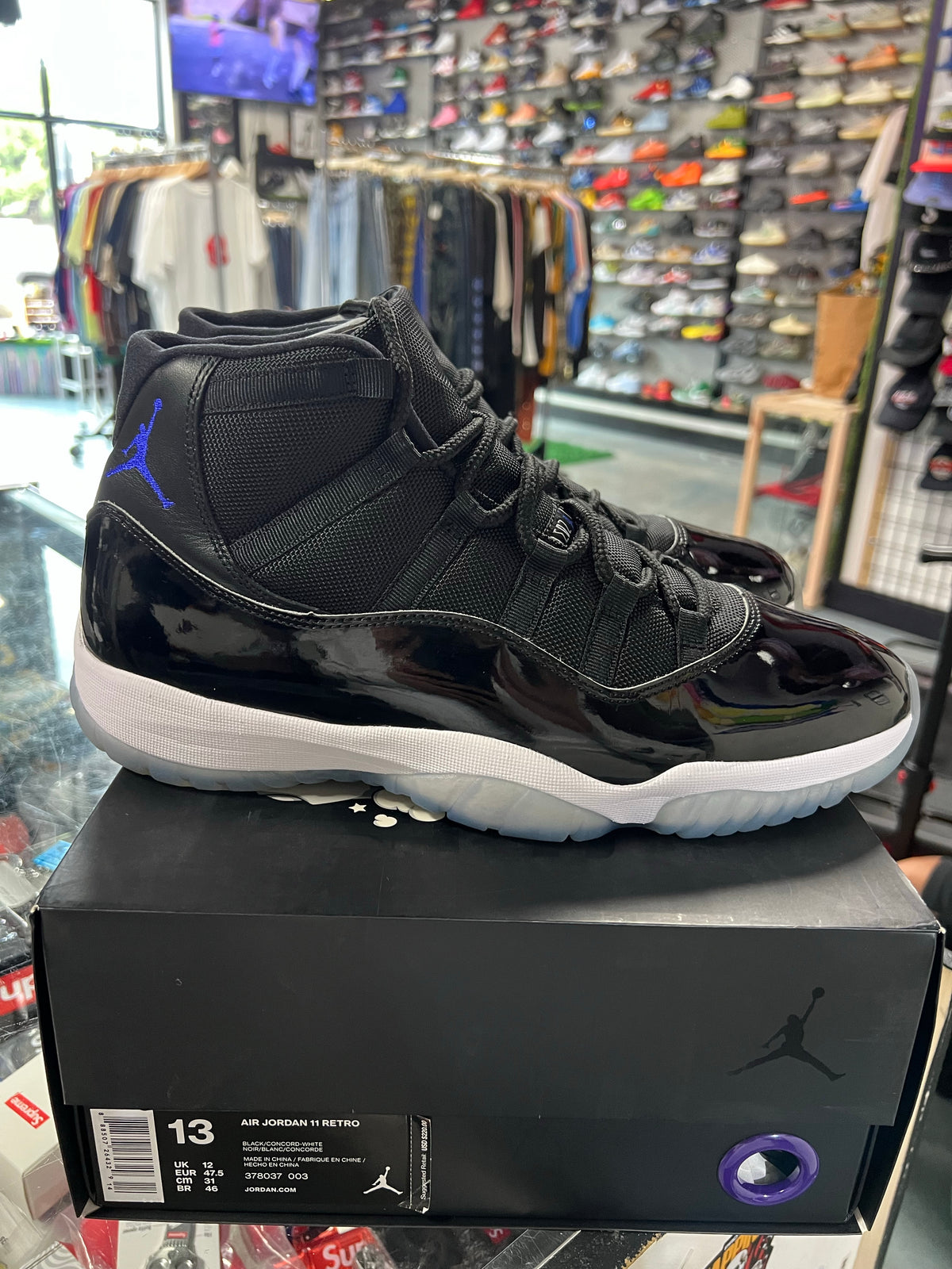Jordan 11 Retro Space Jam (2016)
