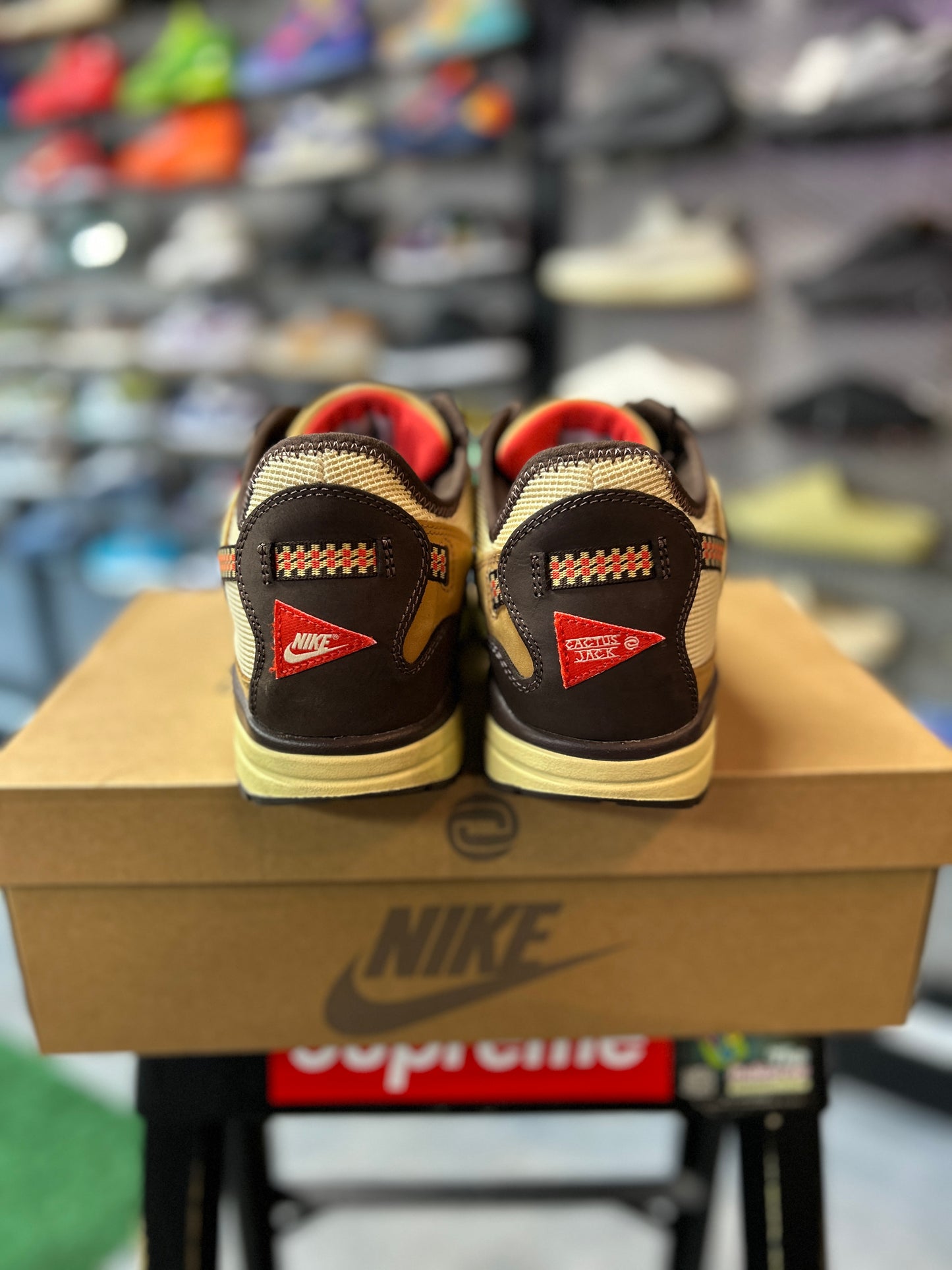 Nike Air Max 1 Travis Scott Cactus Jack Baroque Brown