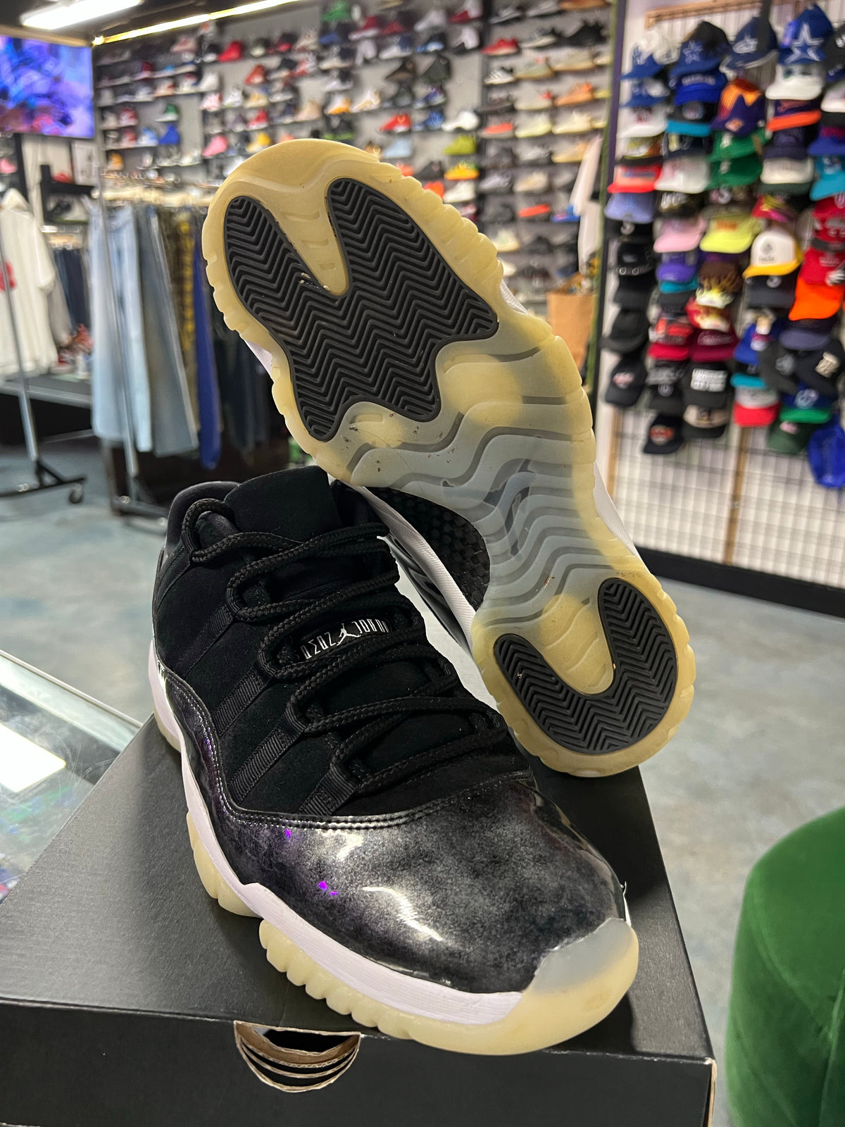 Jordan 11 Retro Low Barons