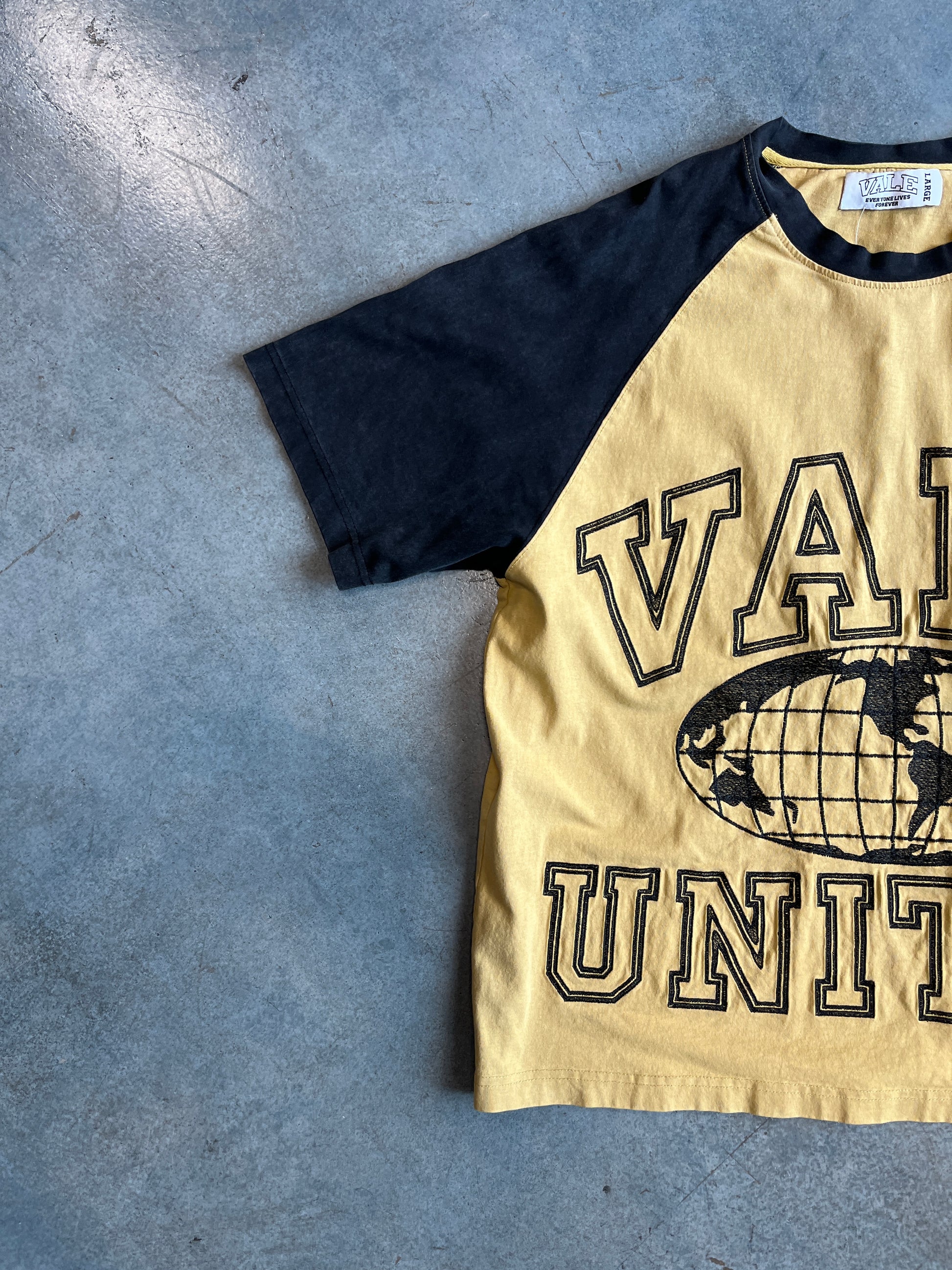 Vale united yellow Black Tee OTF (TC)