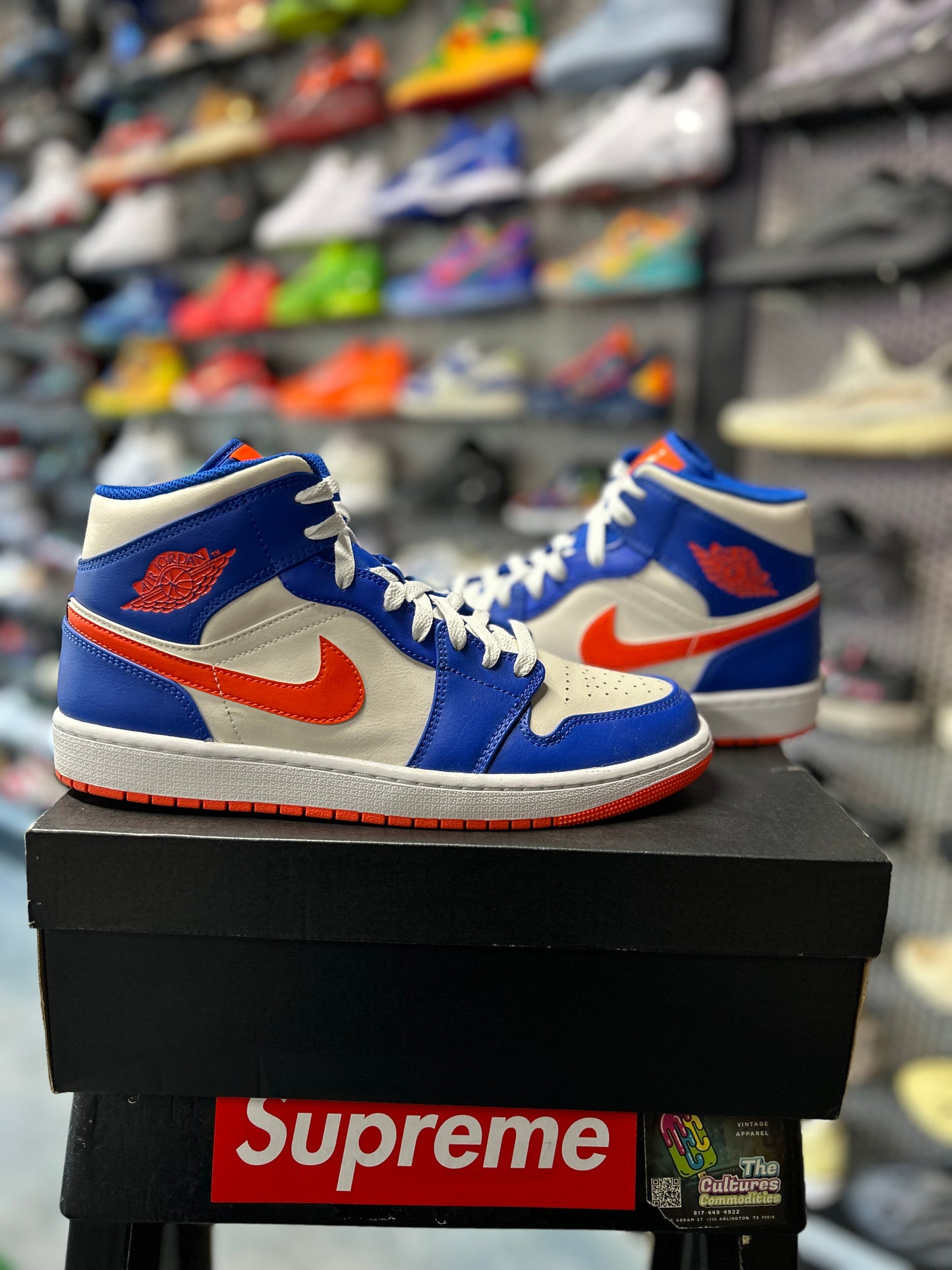 Jordan 1 Mid Knicks