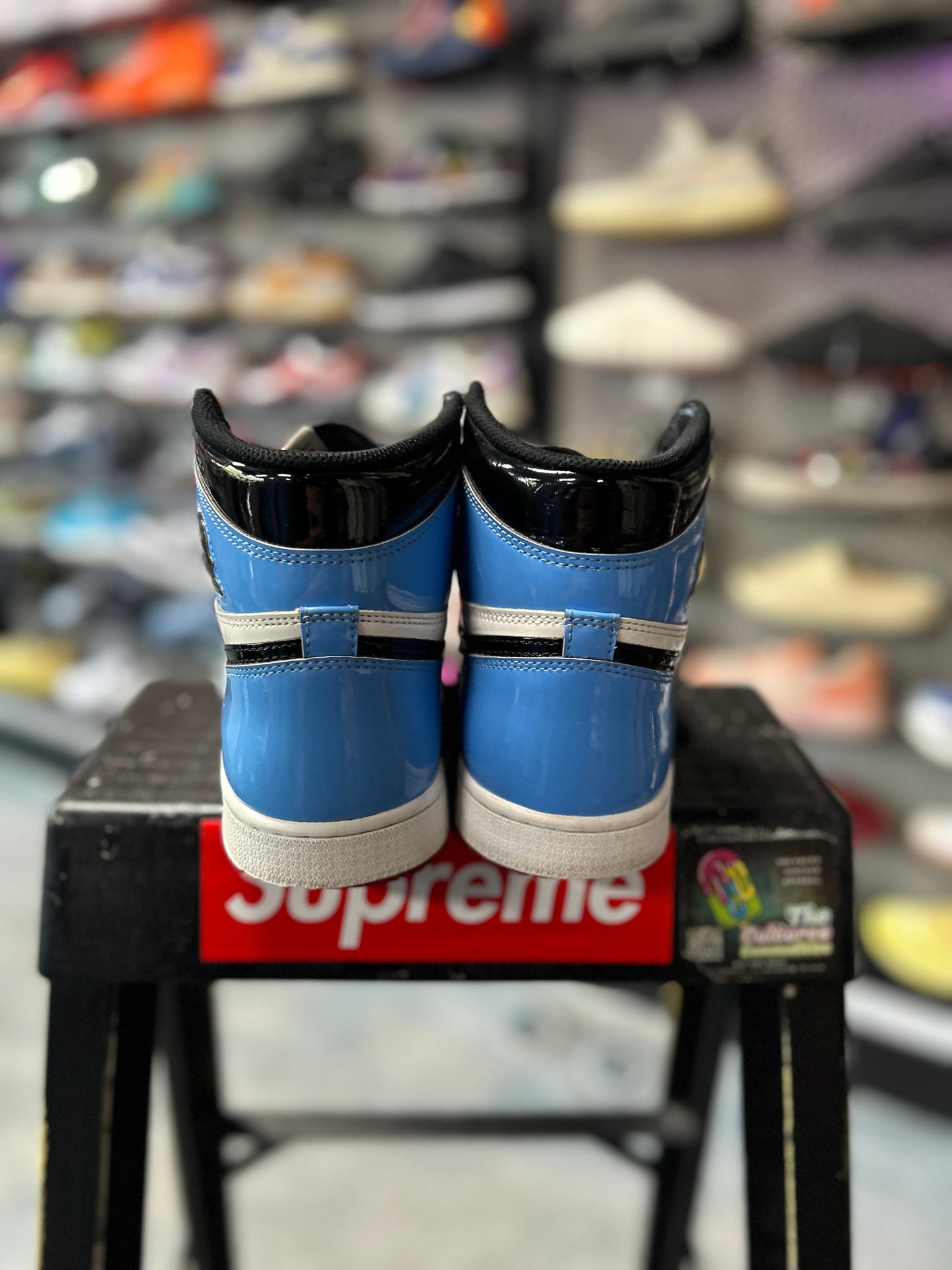 Jordan 1 Retro High Fearless UNC Chicago