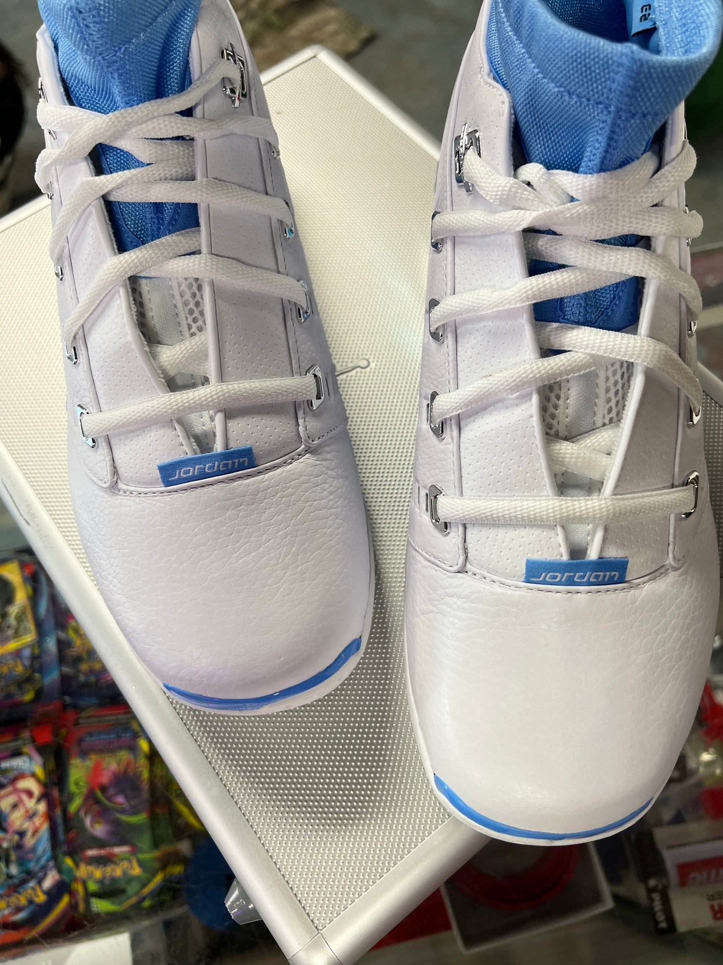 Jordan 17 Retro Low SP University Blue (2024) Brief Case Only