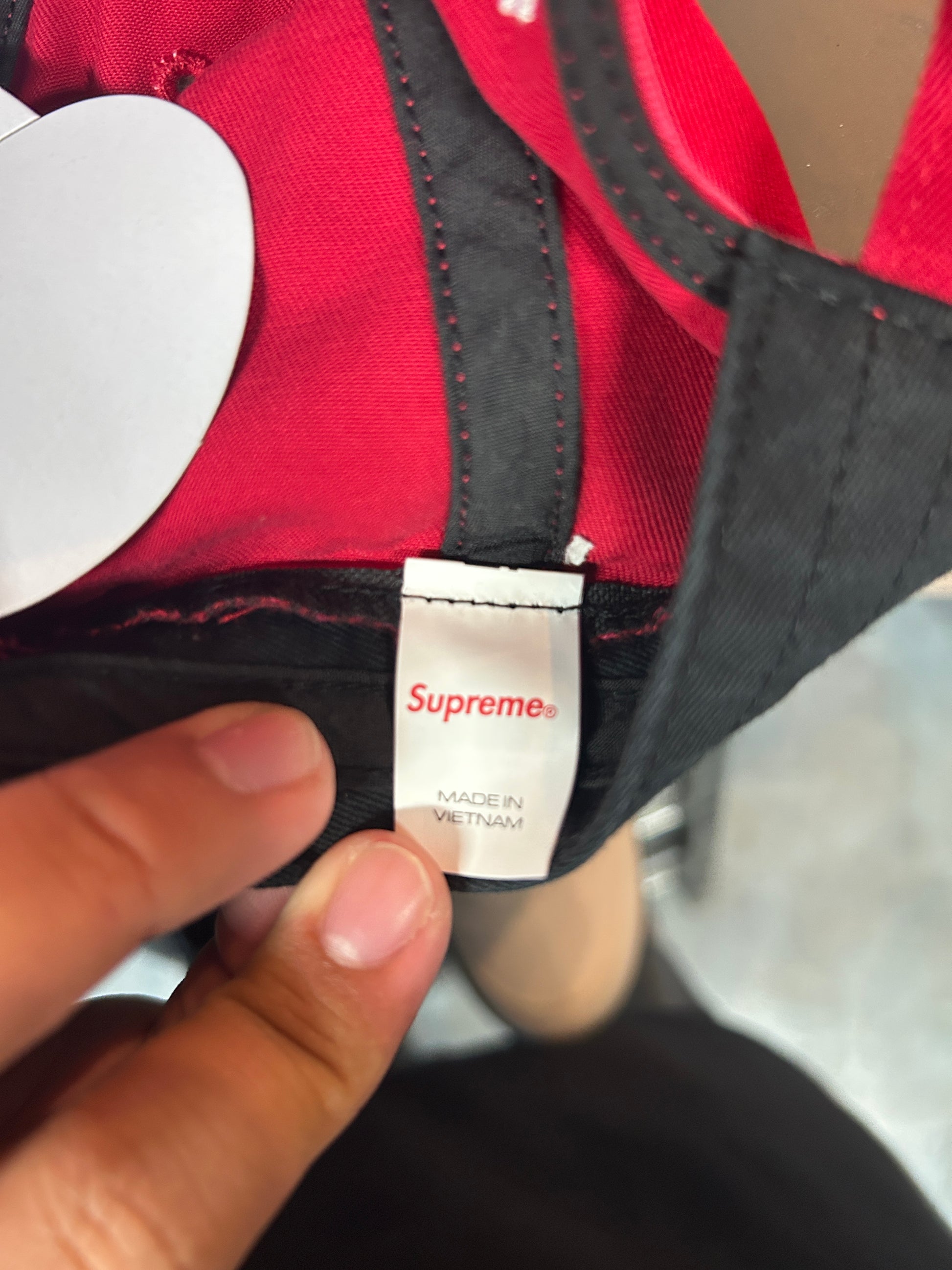Supreme Embroidered Money Logo 6-Panel Hat Red (N. C.)
