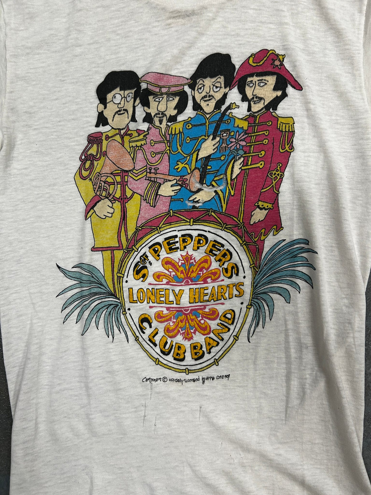 Vintage 80s The Beatles STG Peppers lonely Hearts Club Band White Tee