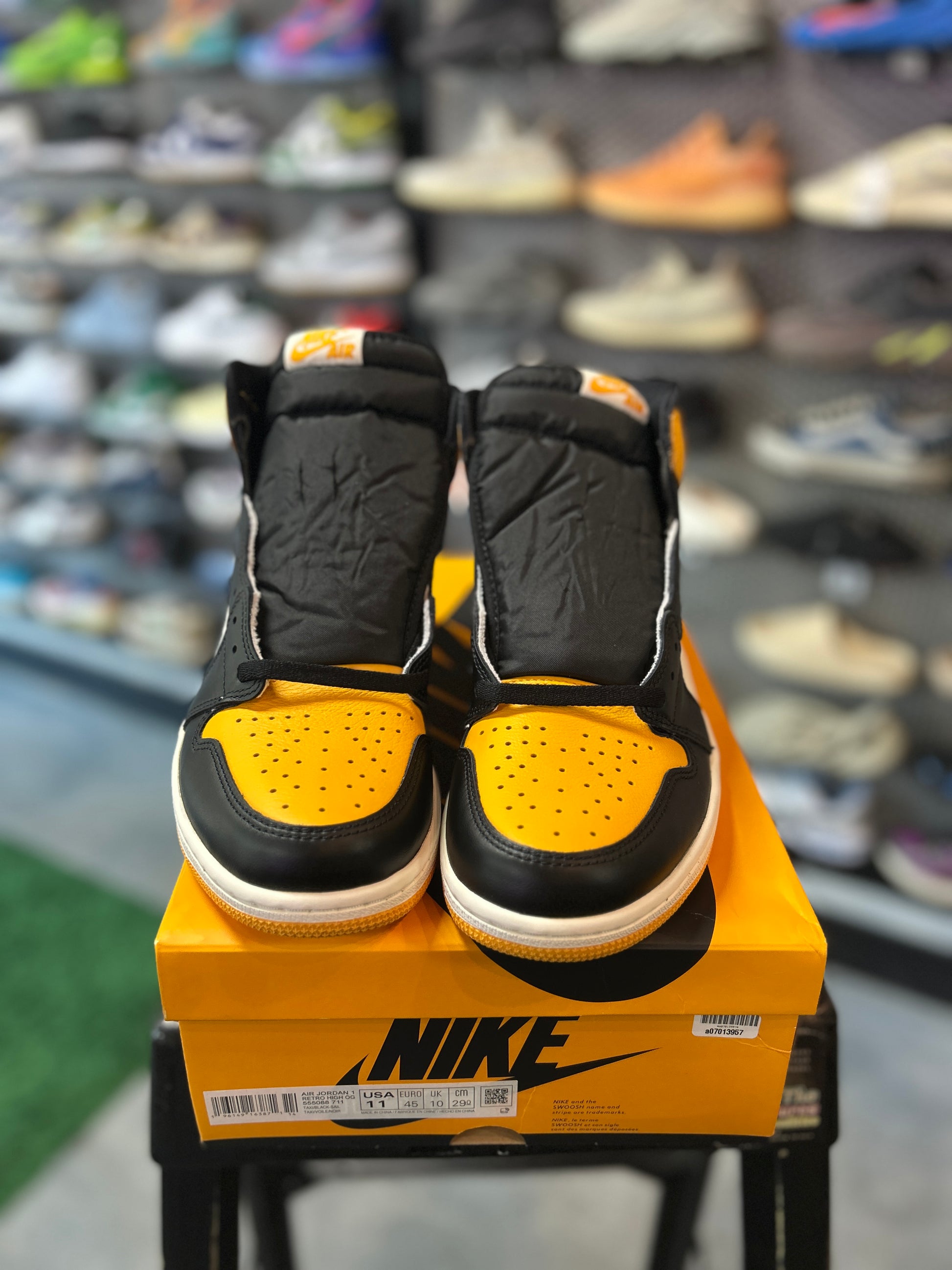 Jordan 1 Retro High OG Taxi (SC)