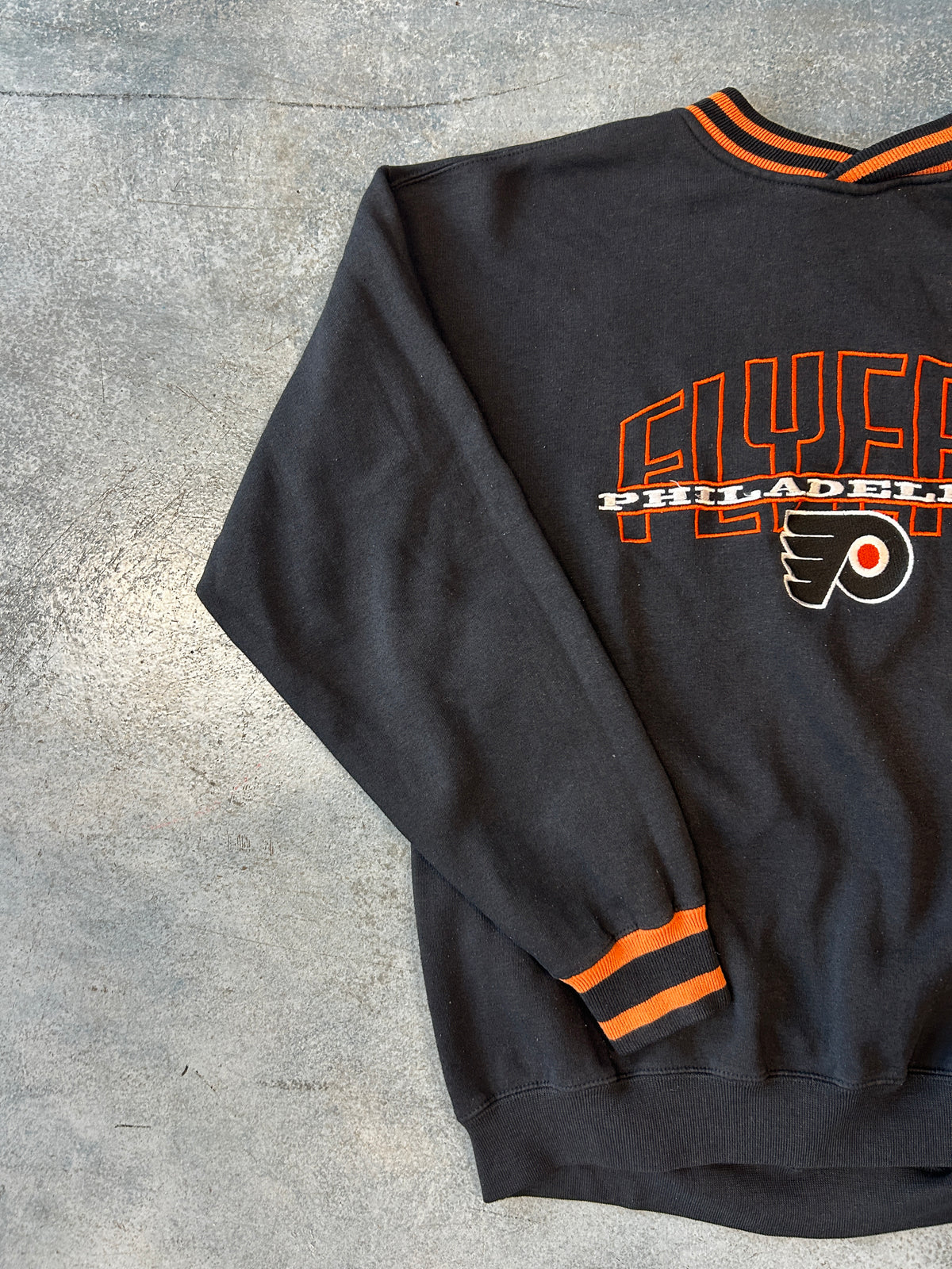 Vintgae Starter Philadelphia Flyers Crew Neck Black Orange