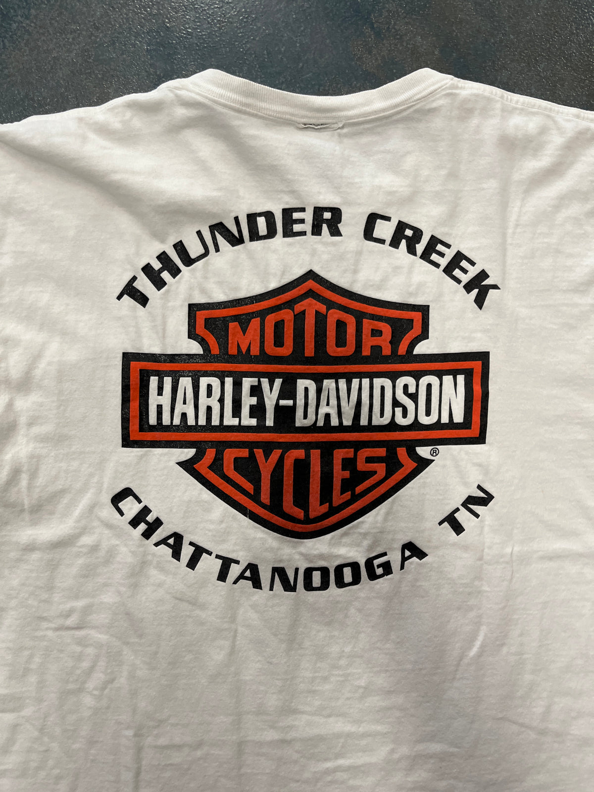 Vintage Harley-Davidson “Sundown Creek” Chattanooga, Tennessee White T-Shirt (RC) OTF