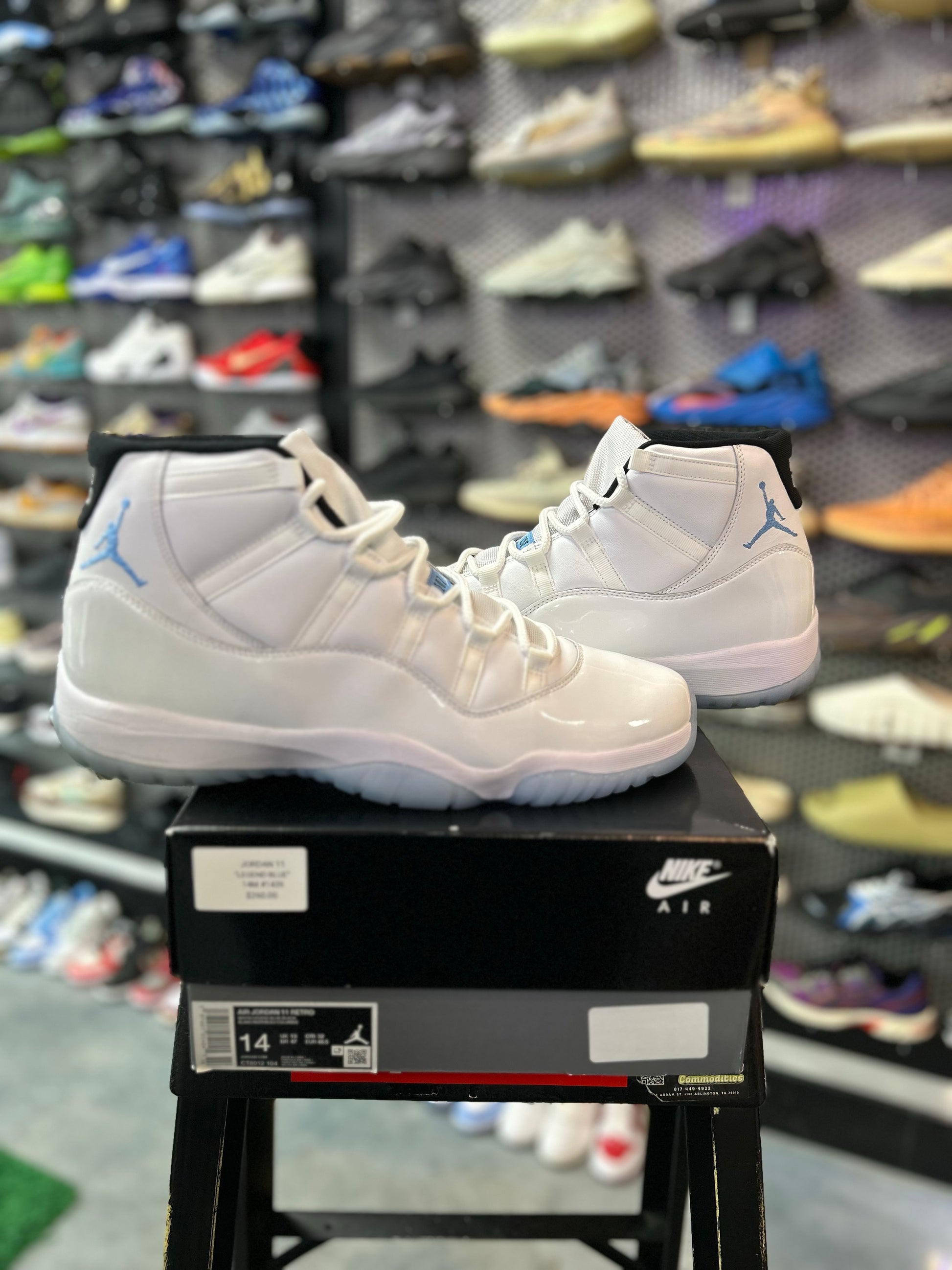 Jordan 11 Retro Legend Blue (2024) (TI)