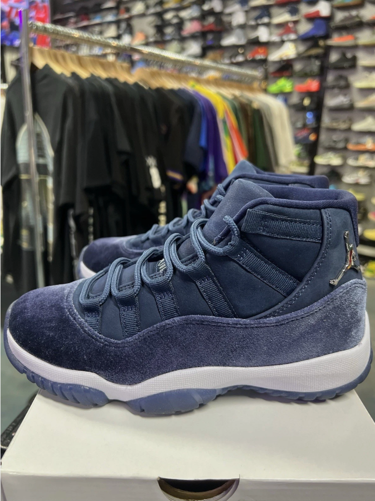 Jordan 11 Retro Midnight Navy (Women's) (AL)