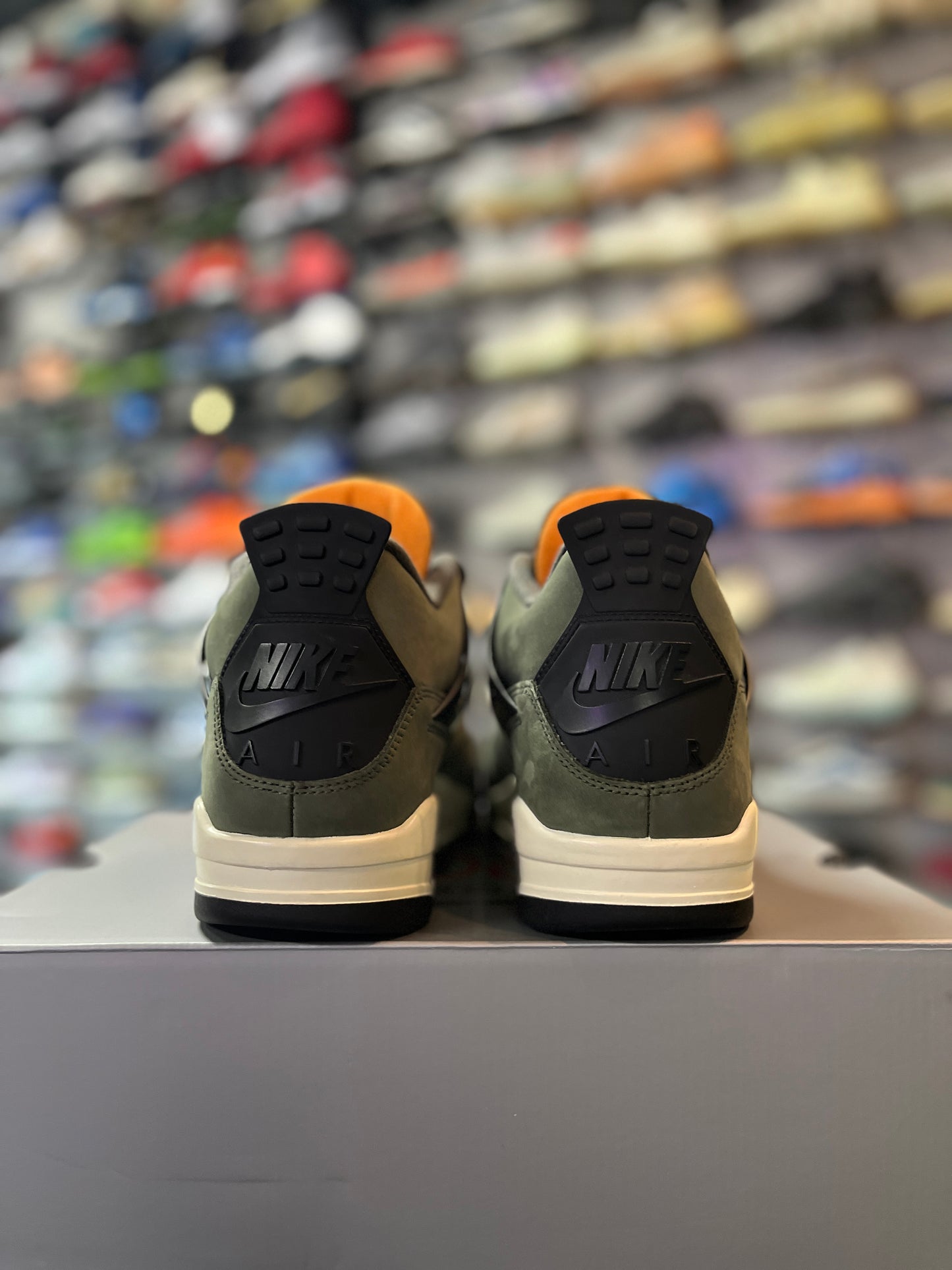 Jordan 4 Retro OG SP Undefeated (2025) (RZC)