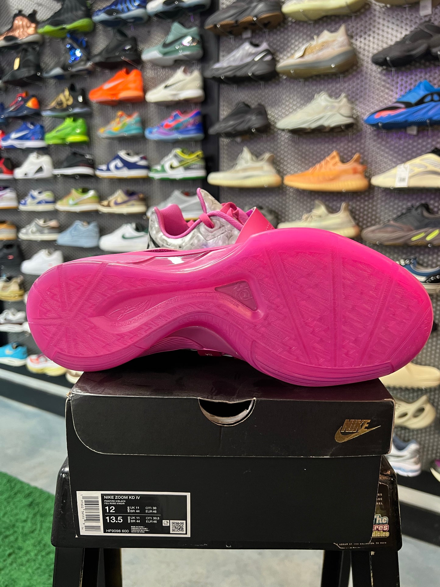 Nike KD 4 Aunt Pearl (2024)