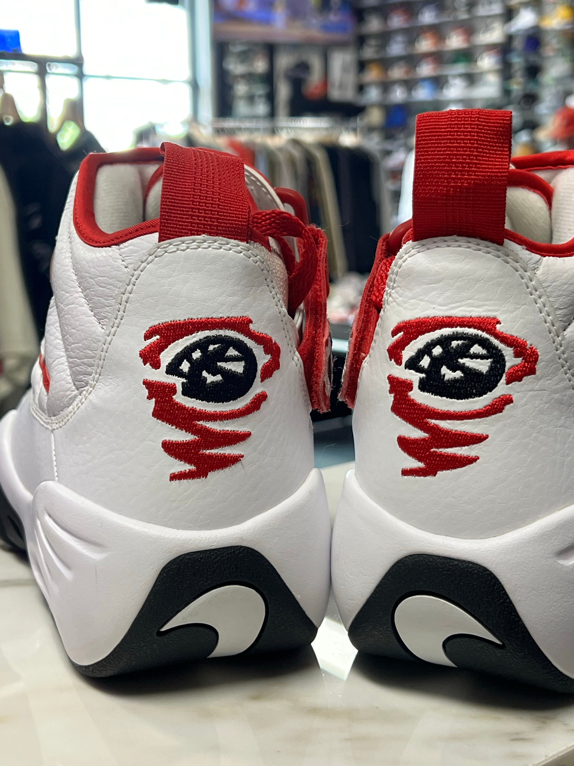 Nike Shake N'Destrukt White Red