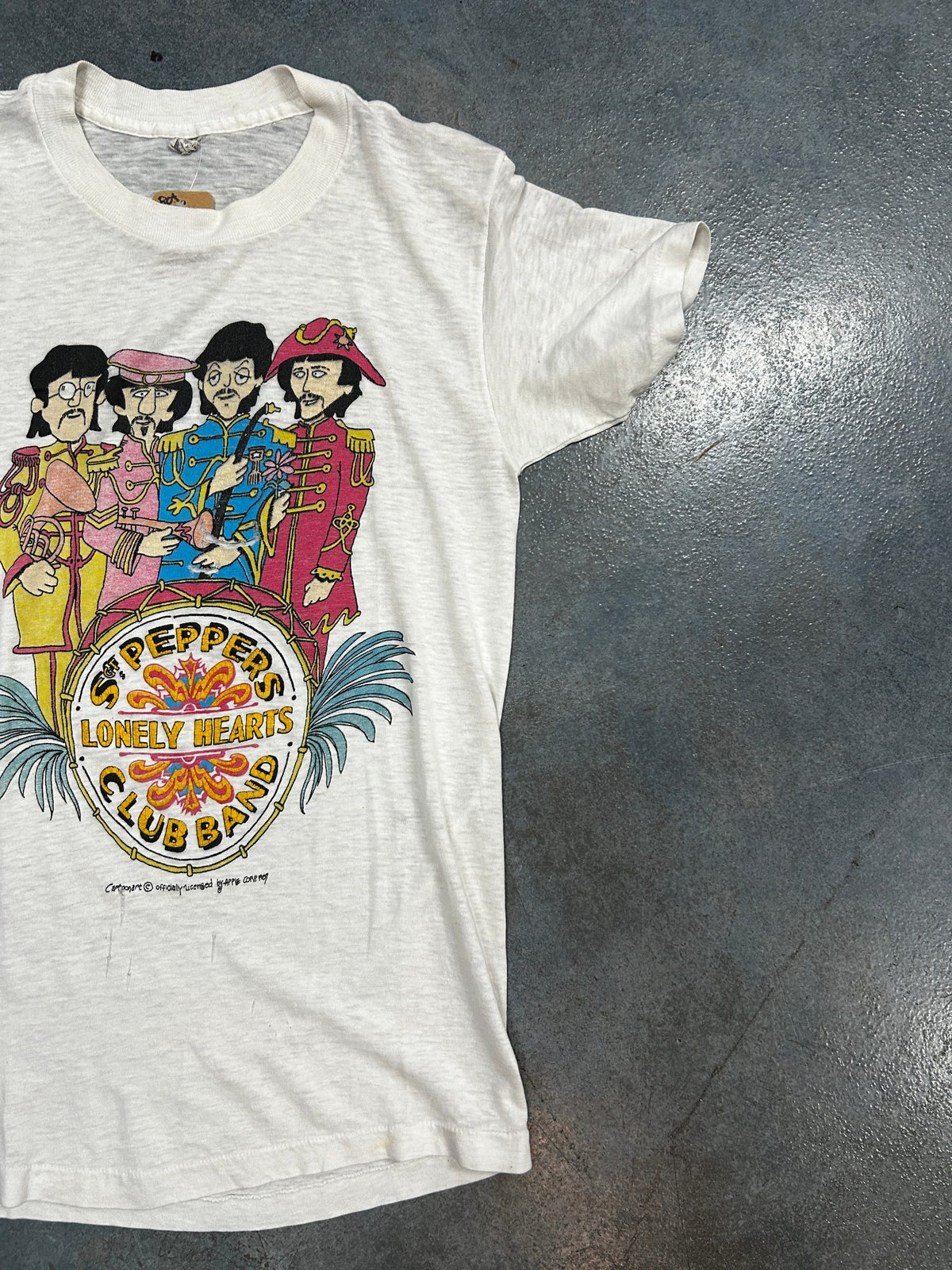 Vintage 80s The Beatles STG Peppers lonely Hearts Club Band White Tee
