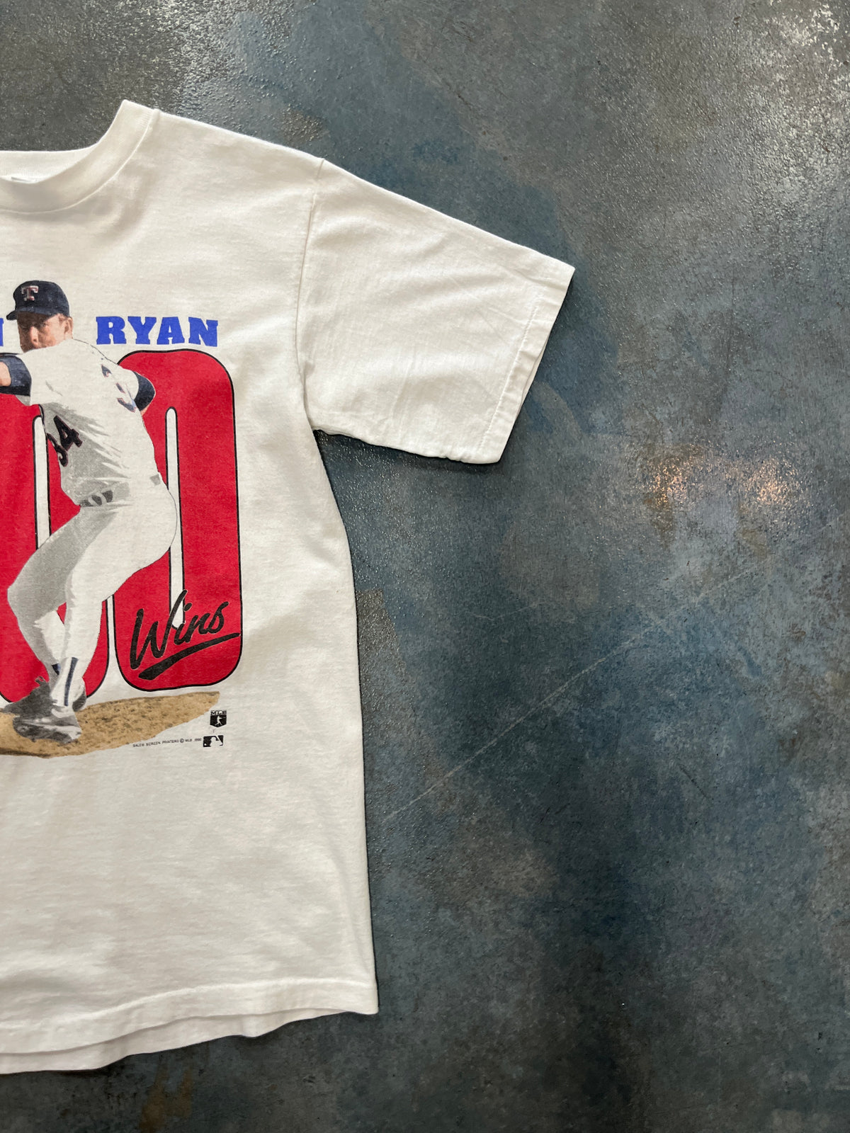 Vintage Salem Sportswear Nolan Ryan Rangers “300 Wins” White Graphic T-Shirt OTF