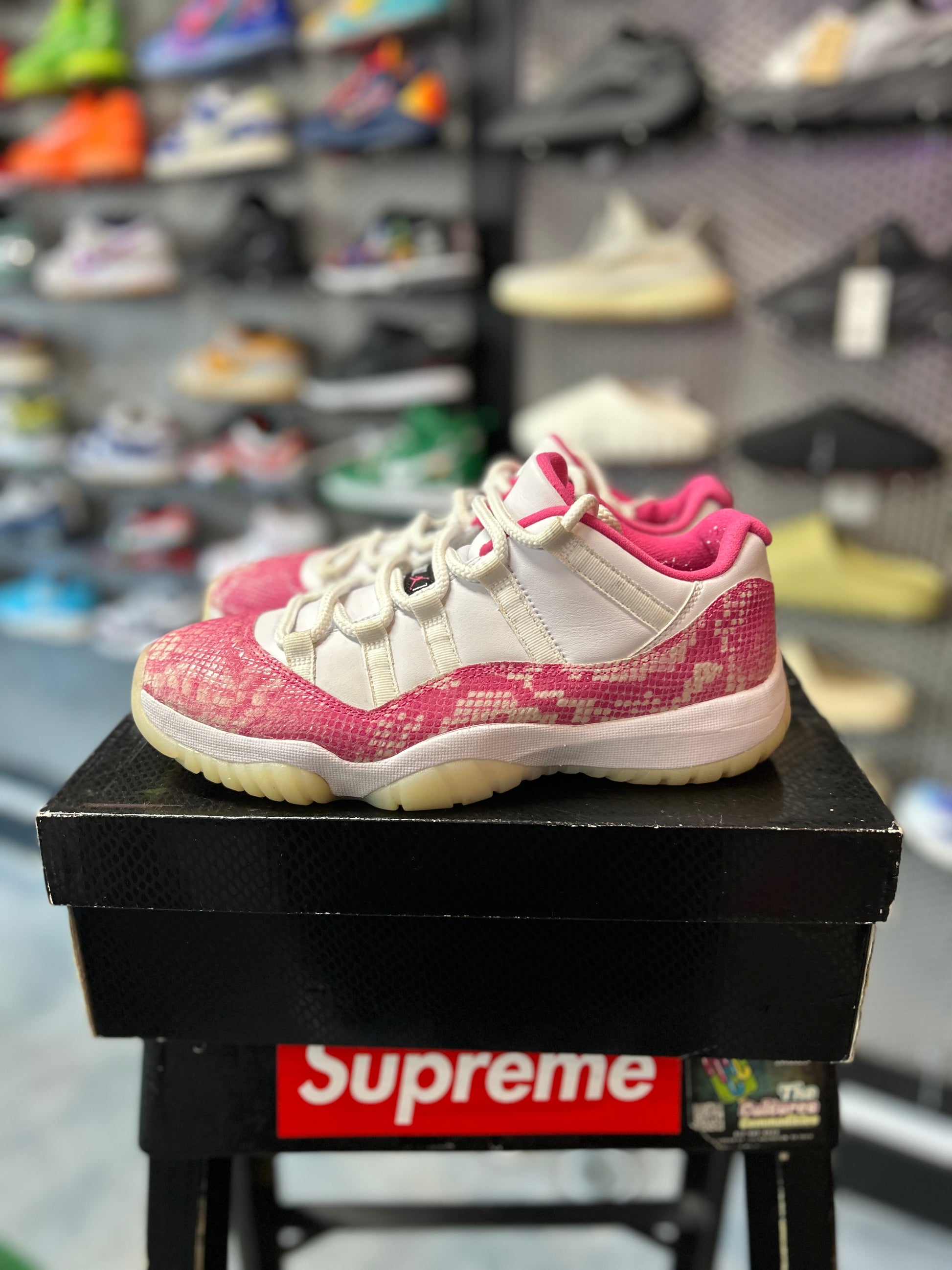 Jordan 11 Retro Low Pink Snakeskin (2019) (Women's)