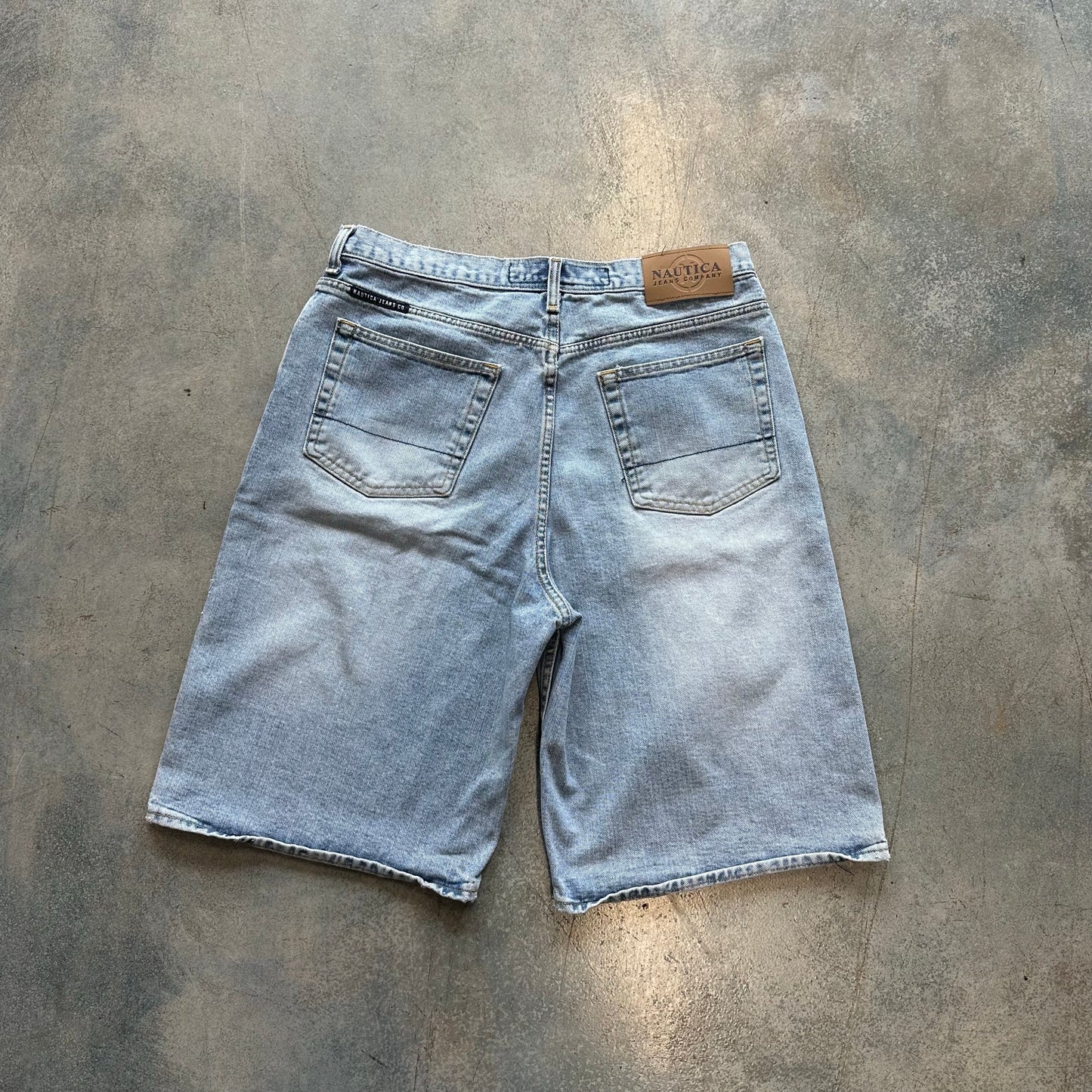 Nautiica Jeans Light Wash Denim Jorts 36W (RZ)