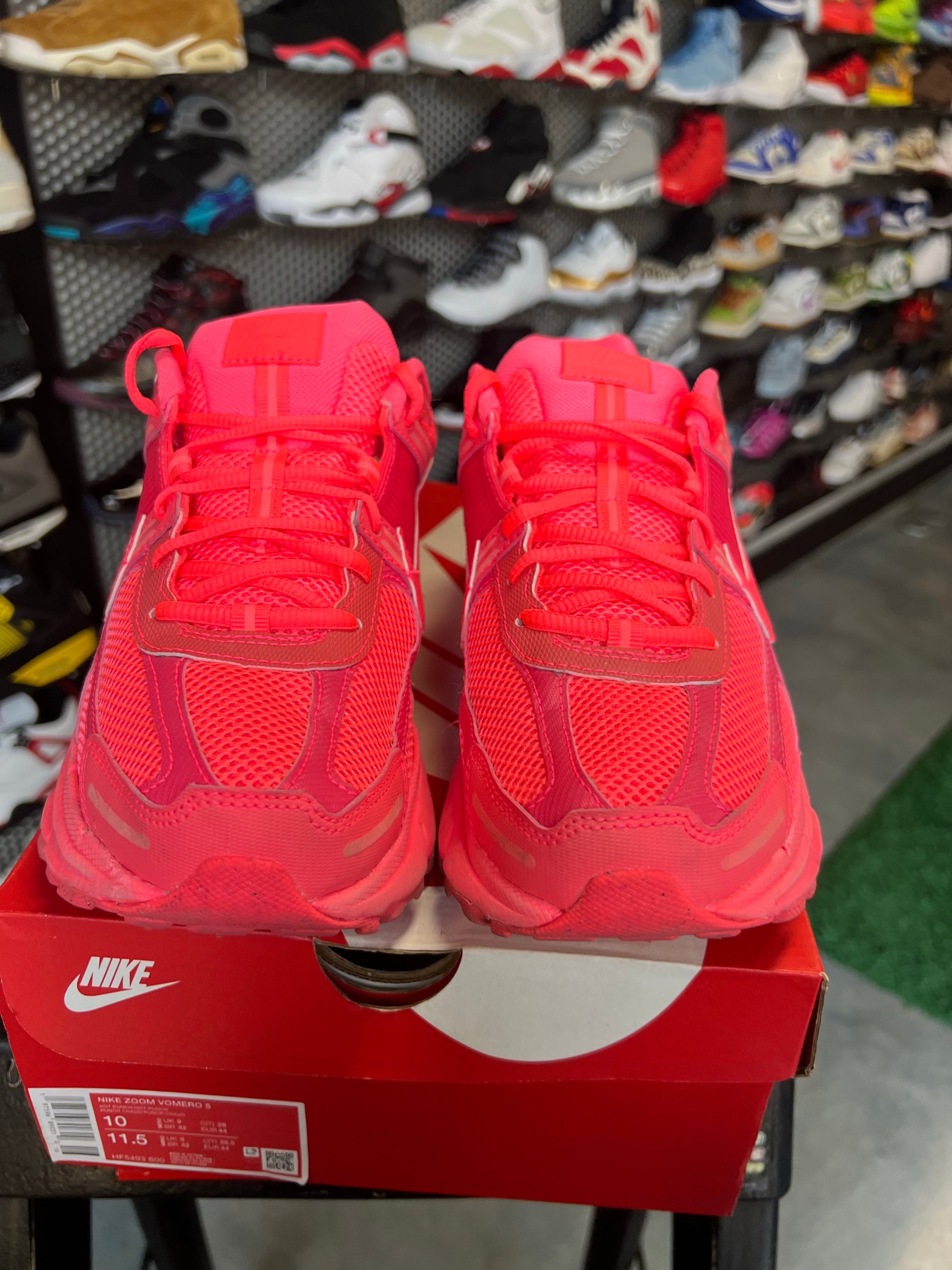 Nike Zoom Vomero 5 Hot Punch