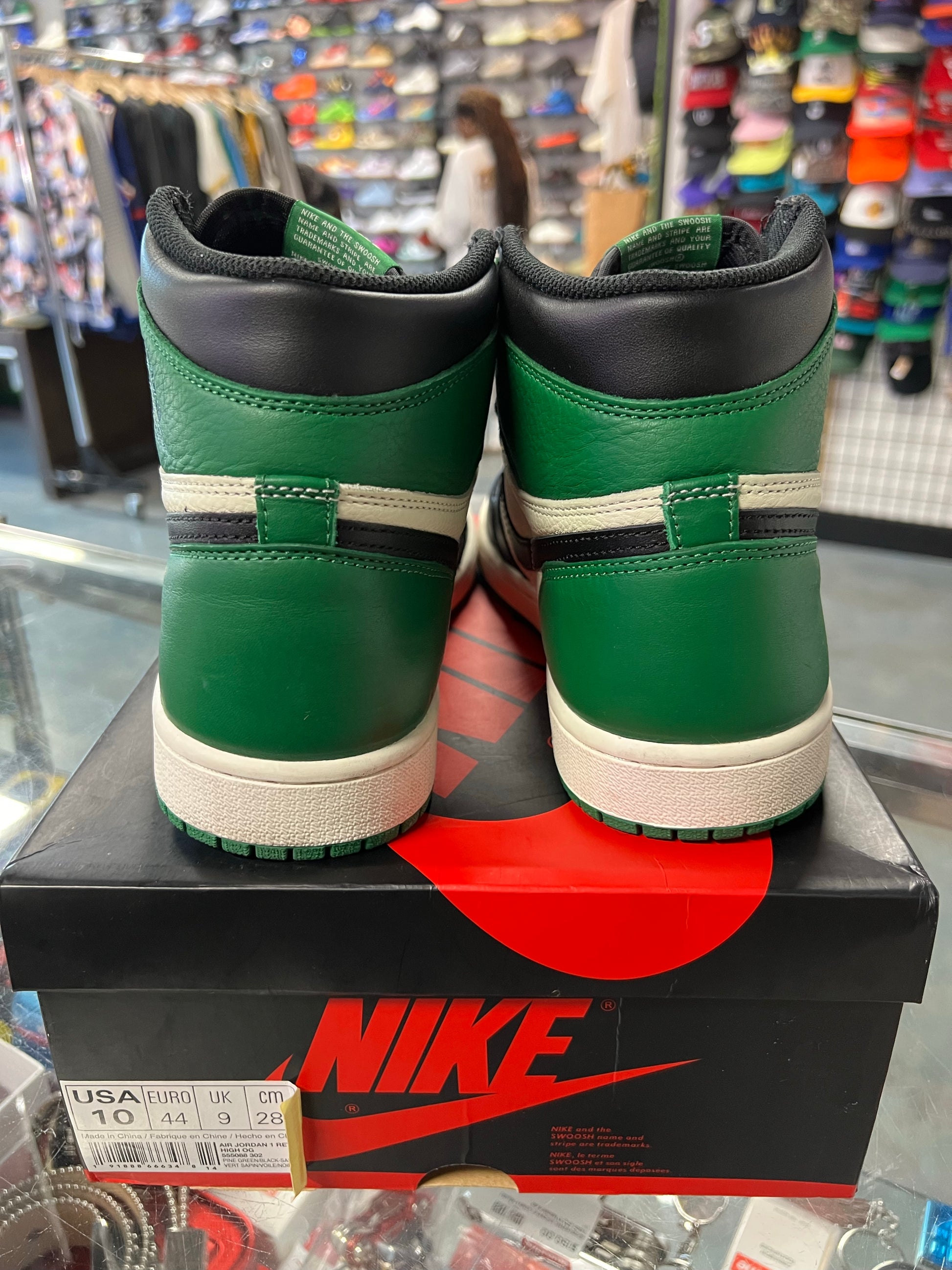 Jordan 1 Retro High Pine Green